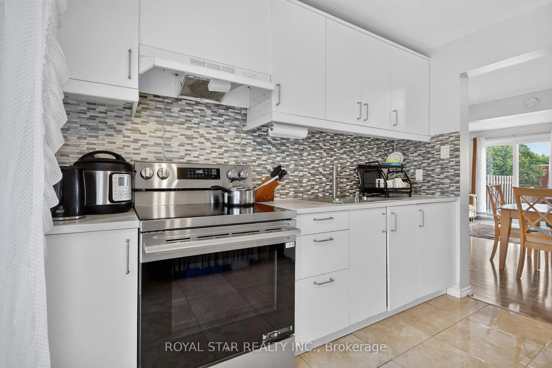 Photo 17 of Unit 5, 3333 Mccarthy Road, Ottawa, Hunt Club/Western Community — HOMEH