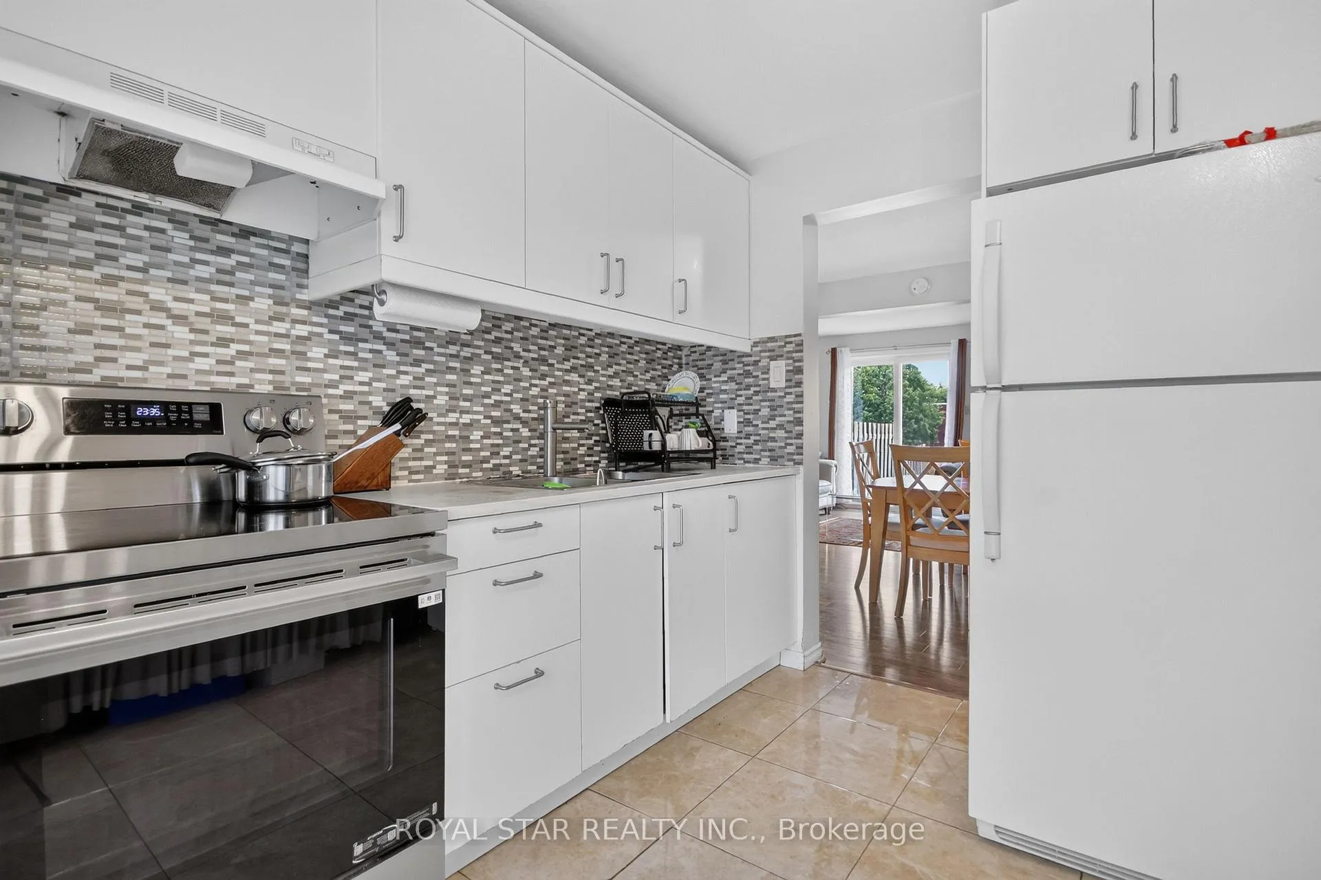 Photo 18 of Unit 5, 3333 Mccarthy Road, Ottawa, Hunt Club/Western Community — HOMEH