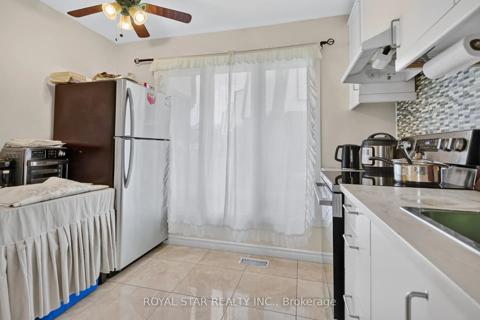 Photo 20 of Unit 5, 3333 Mccarthy Road, Ottawa, Hunt Club/Western Community — HOMEH