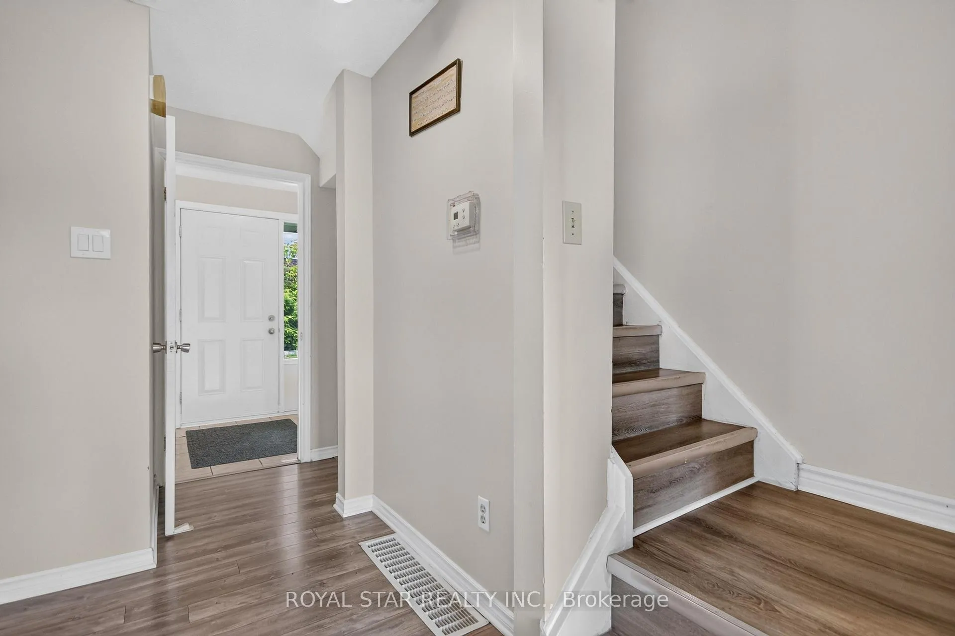 Photo 21 of Unit 5, 3333 Mccarthy Road, Ottawa, Hunt Club/Western Community — HOMEH