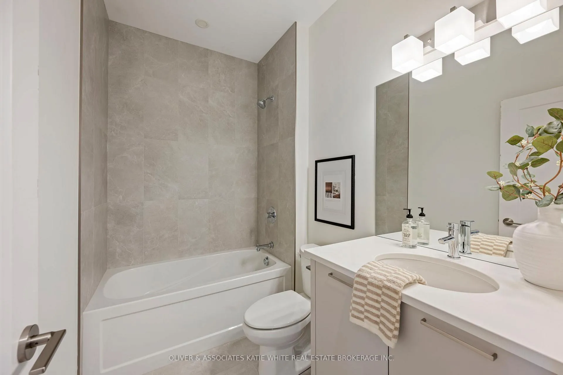 Photo 6 of Unit 6, 231 Callaway Road, London, North R — HOMEH