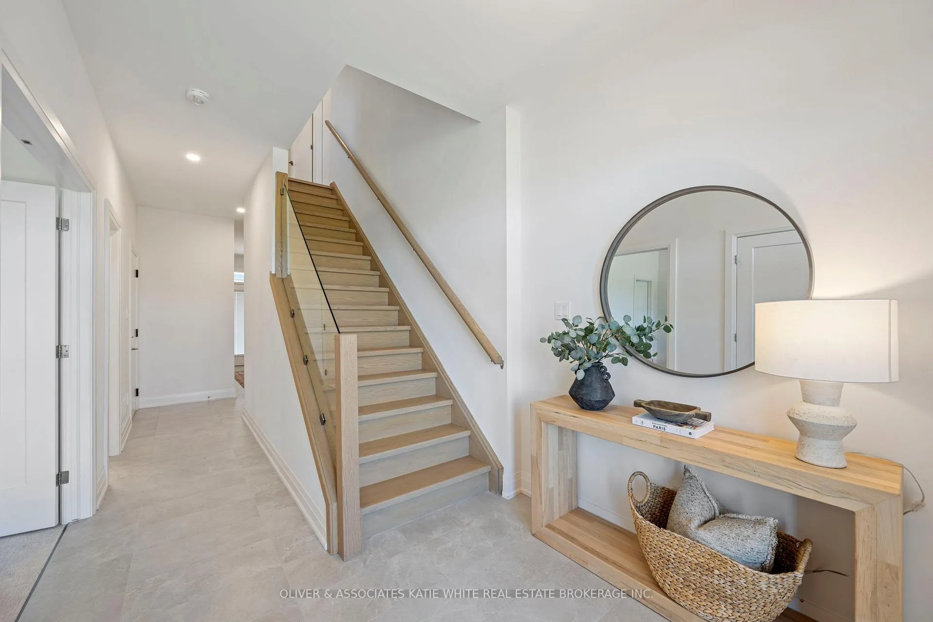 Photo 8 of Unit 6, 231 Callaway Road, London, North R — HOMEH