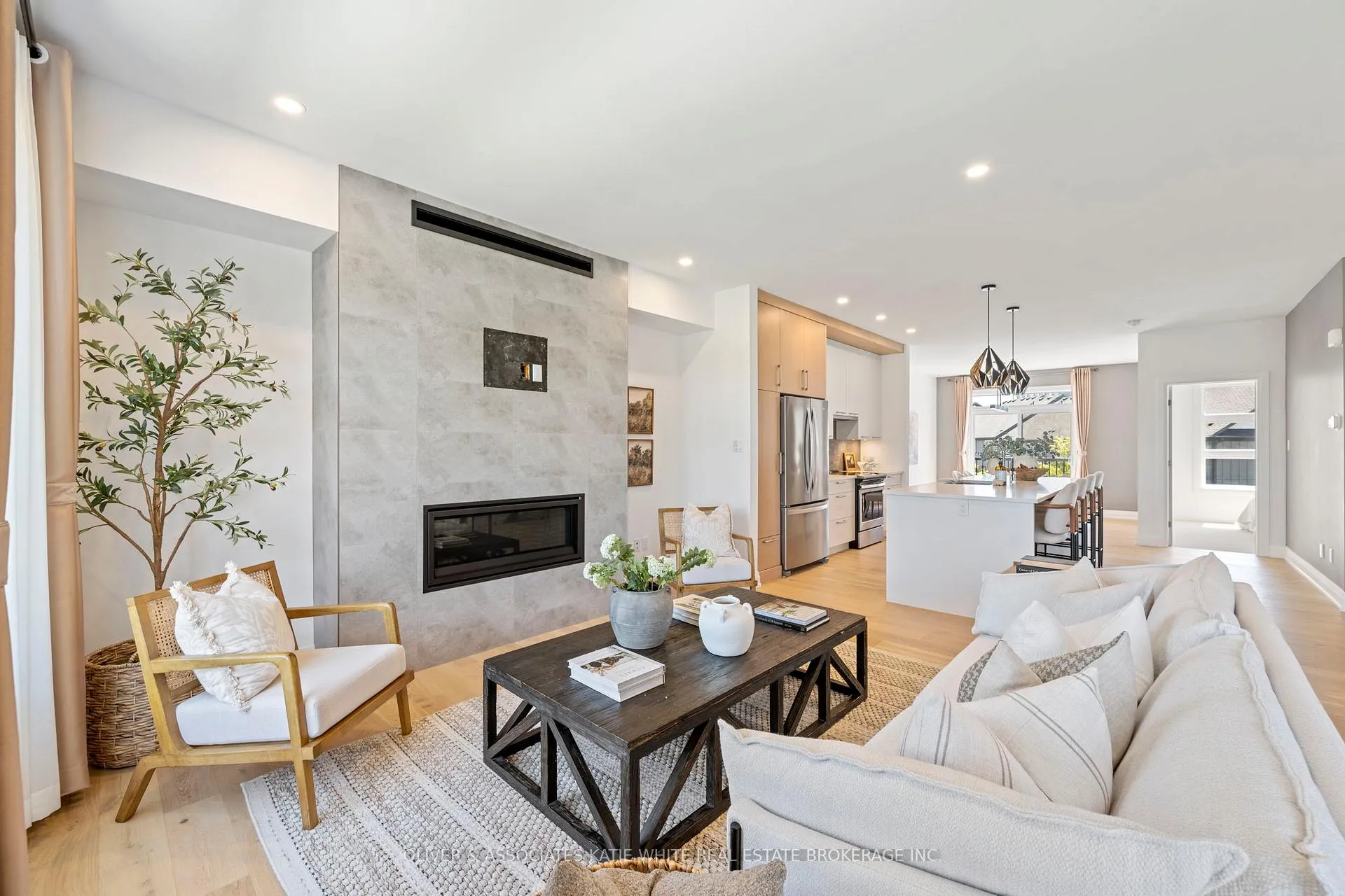 Photo 9 of Unit 6, 231 Callaway Road, London, North R — HOMEH