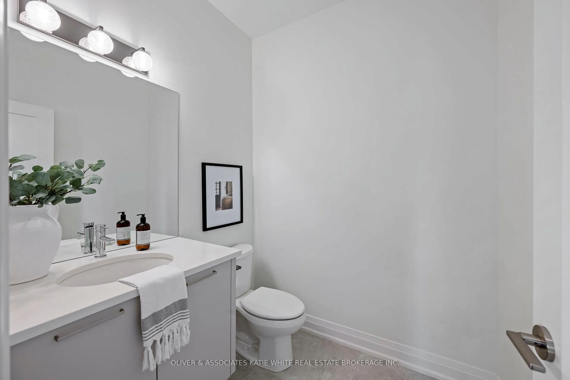 Photo 19 of Unit 6, 231 Callaway Road, London, North R — HOMEH