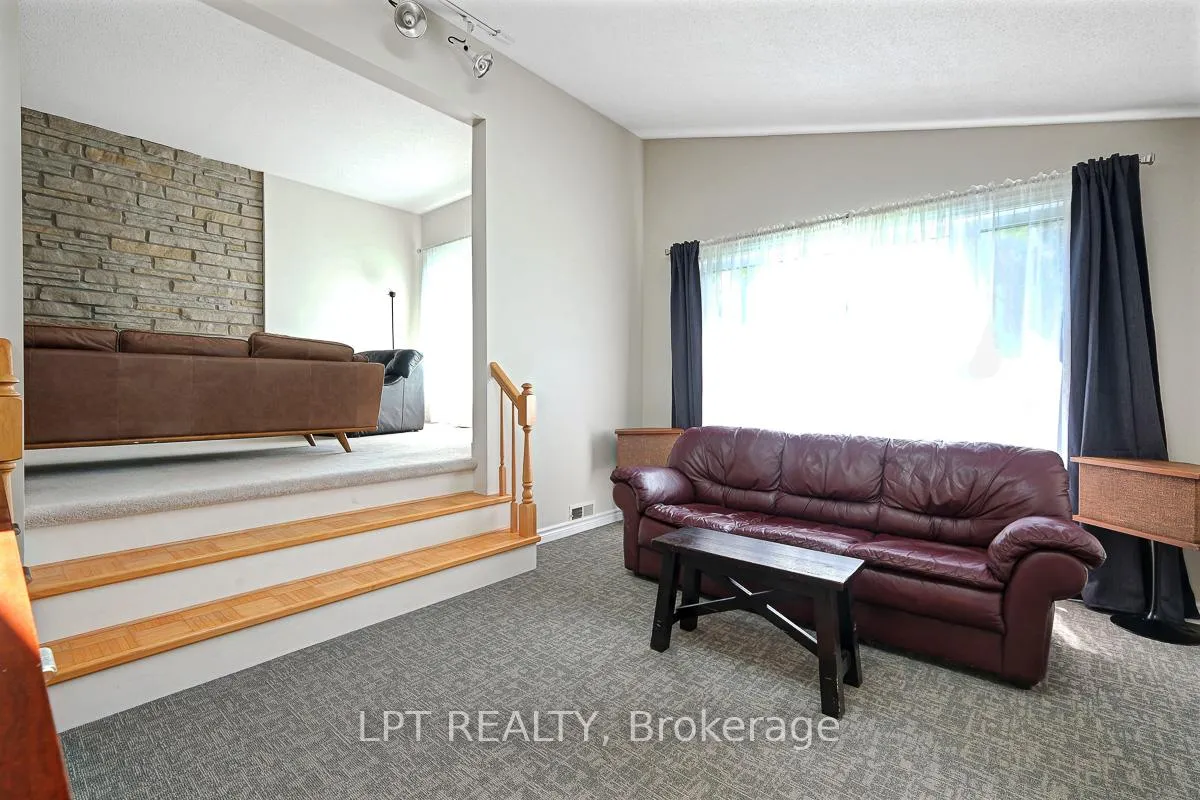 Photo 11 of 1772 Dunkirk Crescent, Ottawa, Playfair Park — HOMEH