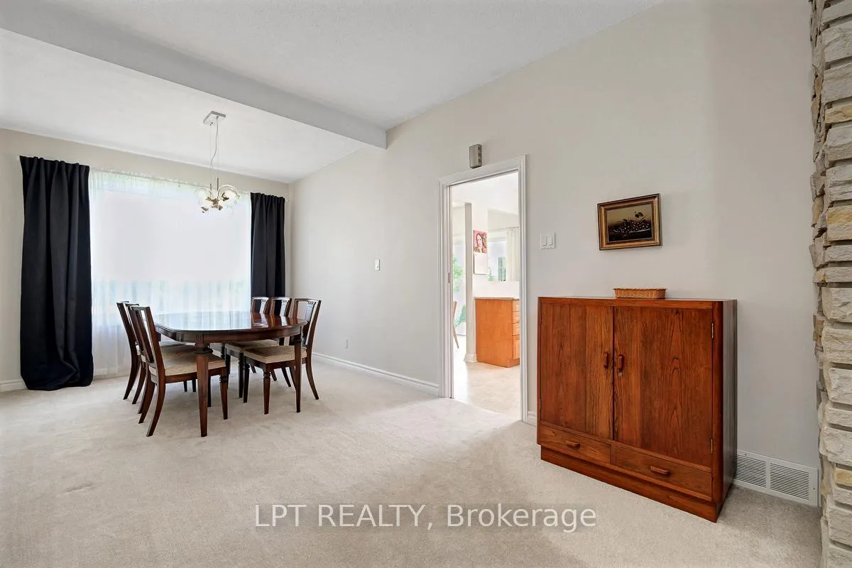 Photo 13 of 1772 Dunkirk Crescent, Ottawa, Playfair Park — HOMEH