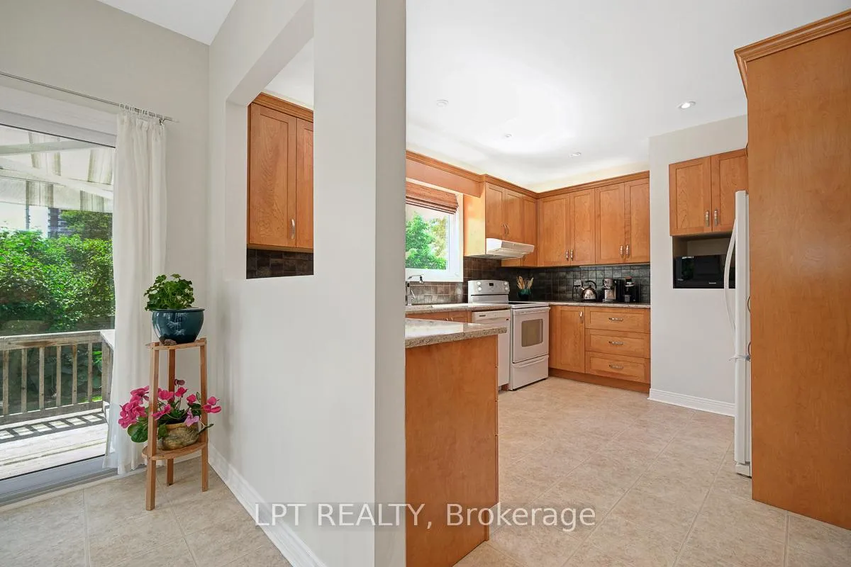 Photo 22 of 1772 Dunkirk Crescent, Ottawa, Playfair Park — HOMEH
