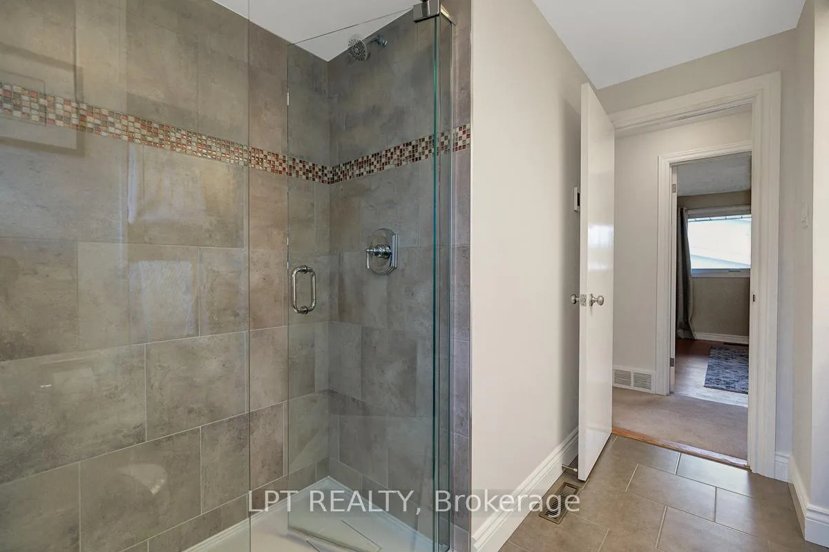 Photo 26 of 1772 Dunkirk Crescent, Ottawa, Playfair Park — HOMEH