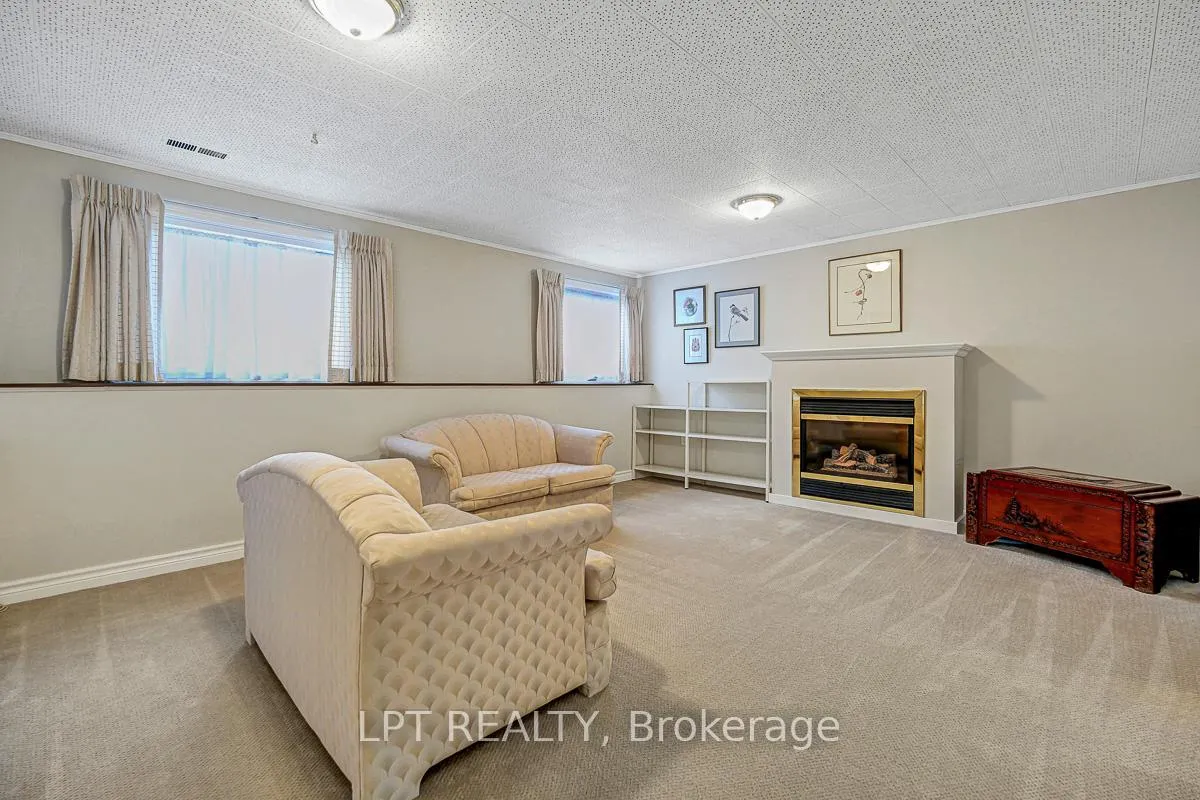Photo 34 of 1772 Dunkirk Crescent, Ottawa, Playfair Park — HOMEH
