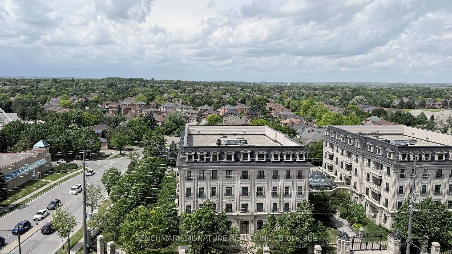 Photo 10 of 38 Water Walk Drive, Markham, Unionville — HOMEH