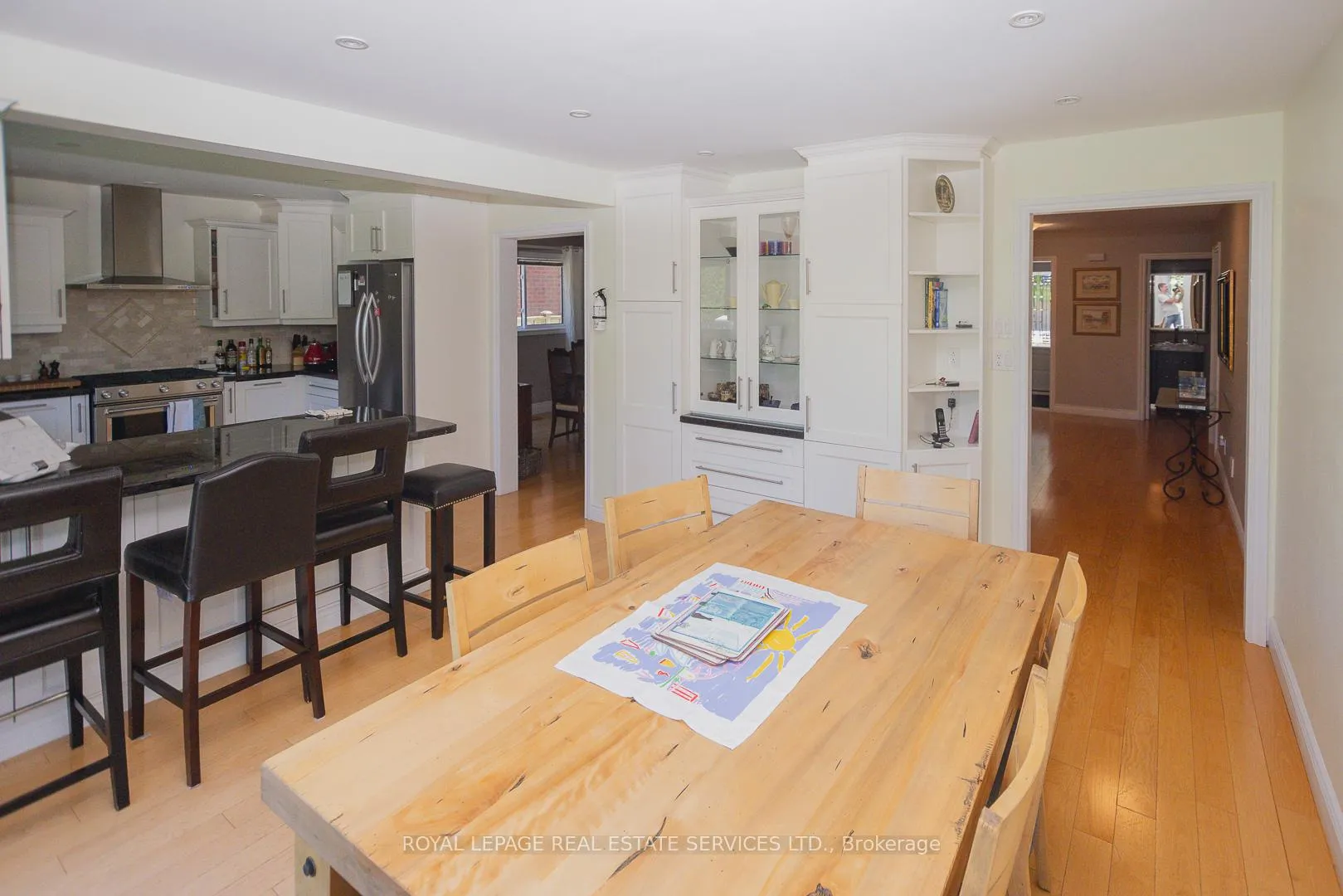 Photo 8 of 1361 Greendale Terrace, Oakville, Glen Abbey — HOMEH
