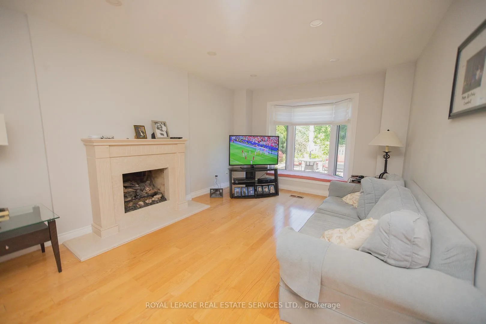Photo 11 of 1361 Greendale Terrace, Oakville, Glen Abbey — HOMEH