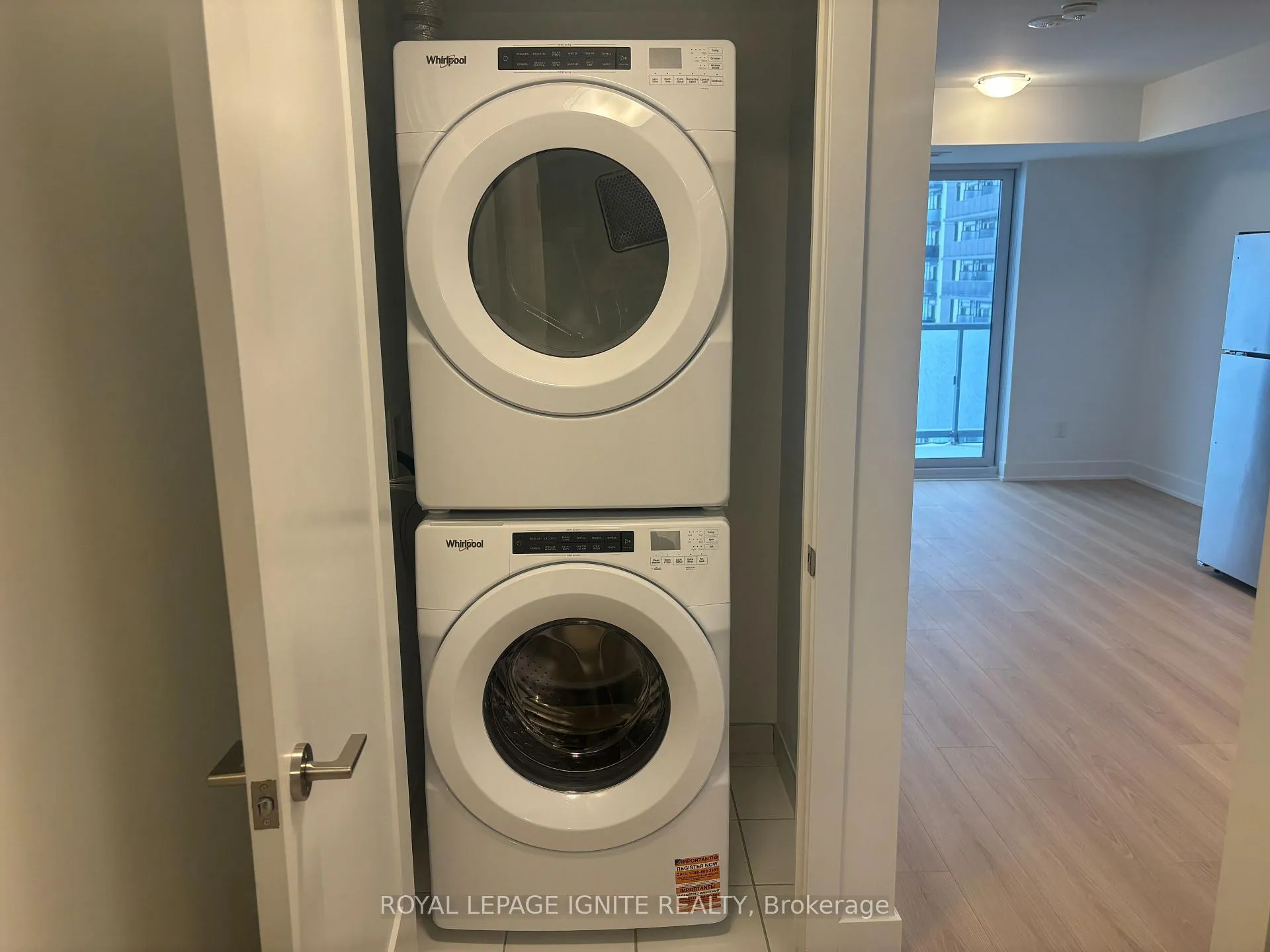Photo 4 of Unit 1025, 2545 Simcoe Street, Oshawa, Windfields — HOMEH