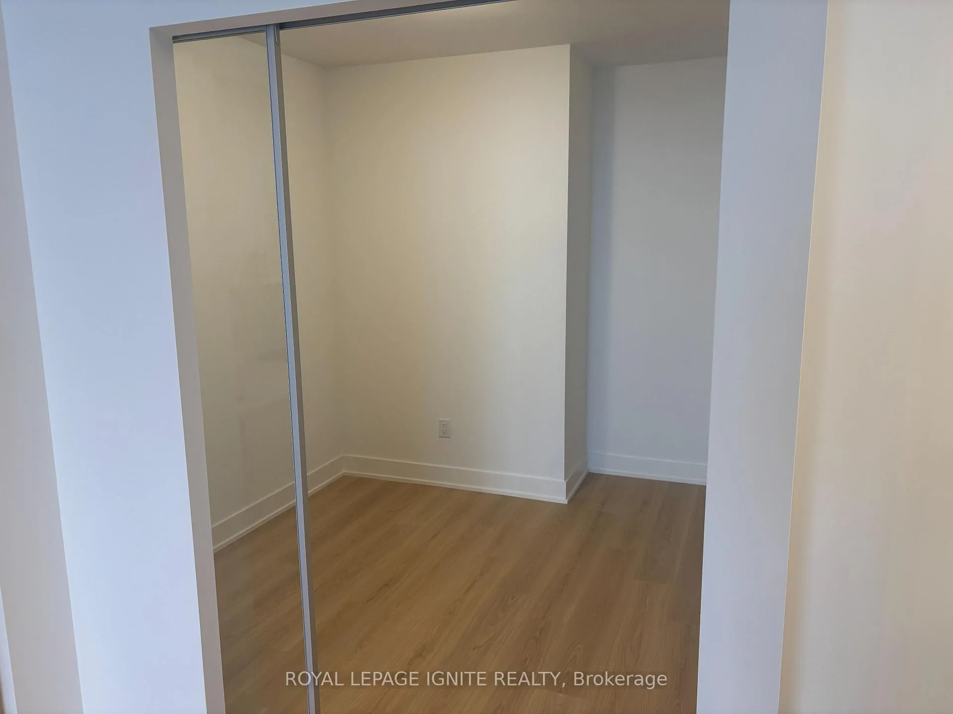 Photo 7 of Unit 1025, 2545 Simcoe Street, Oshawa, Windfields — HOMEH