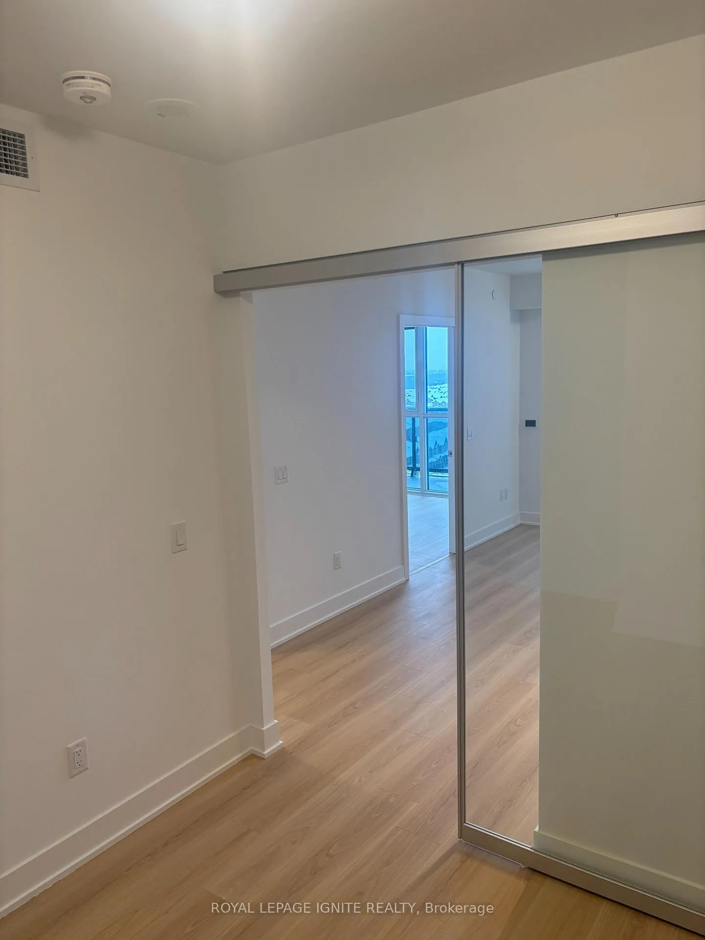 Photo 9 of Unit 1025, 2545 Simcoe Street, Oshawa, Windfields — HOMEH