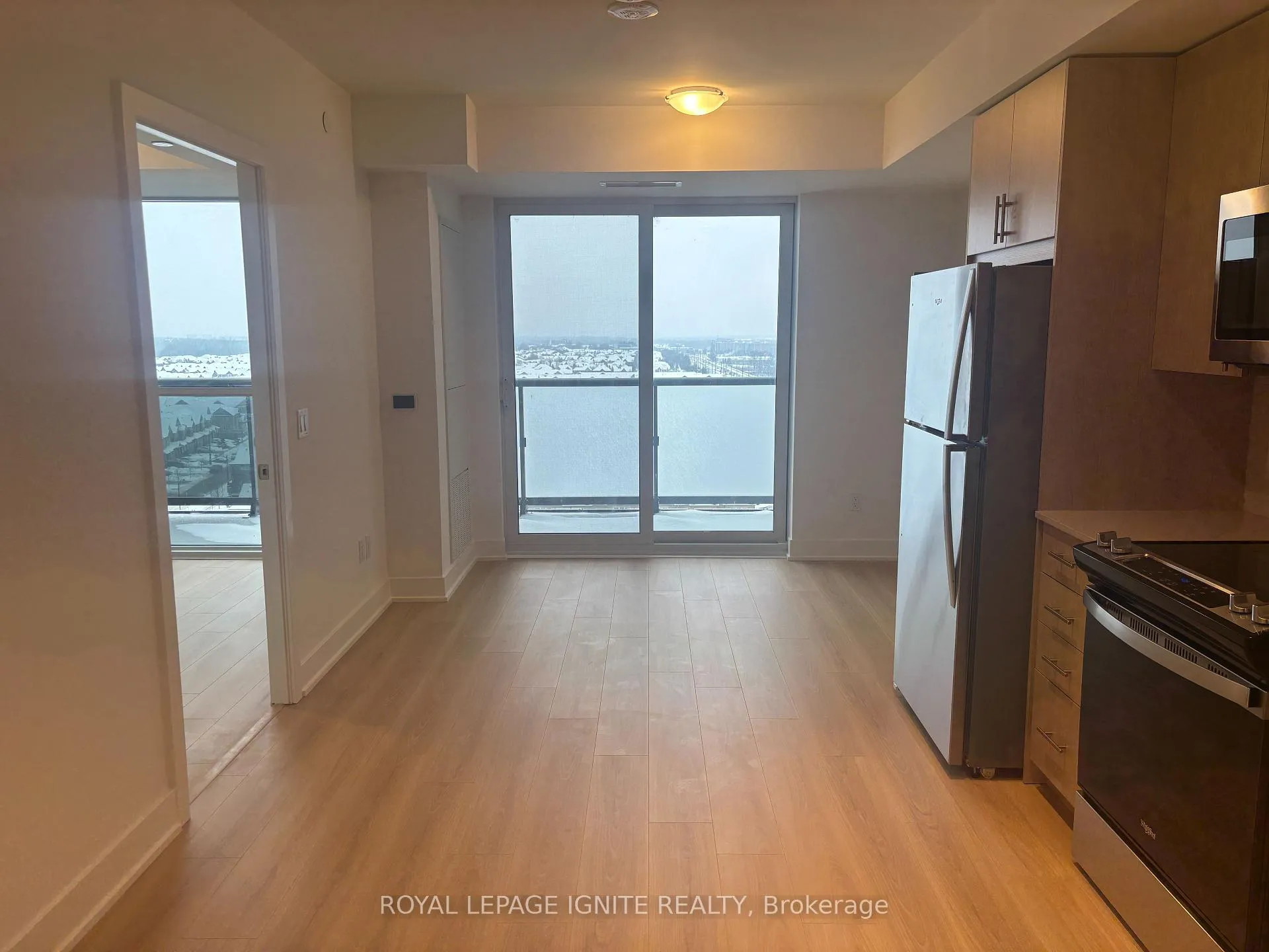 Photo 10 of Unit 1025, 2545 Simcoe Street, Oshawa, Windfields — HOMEH