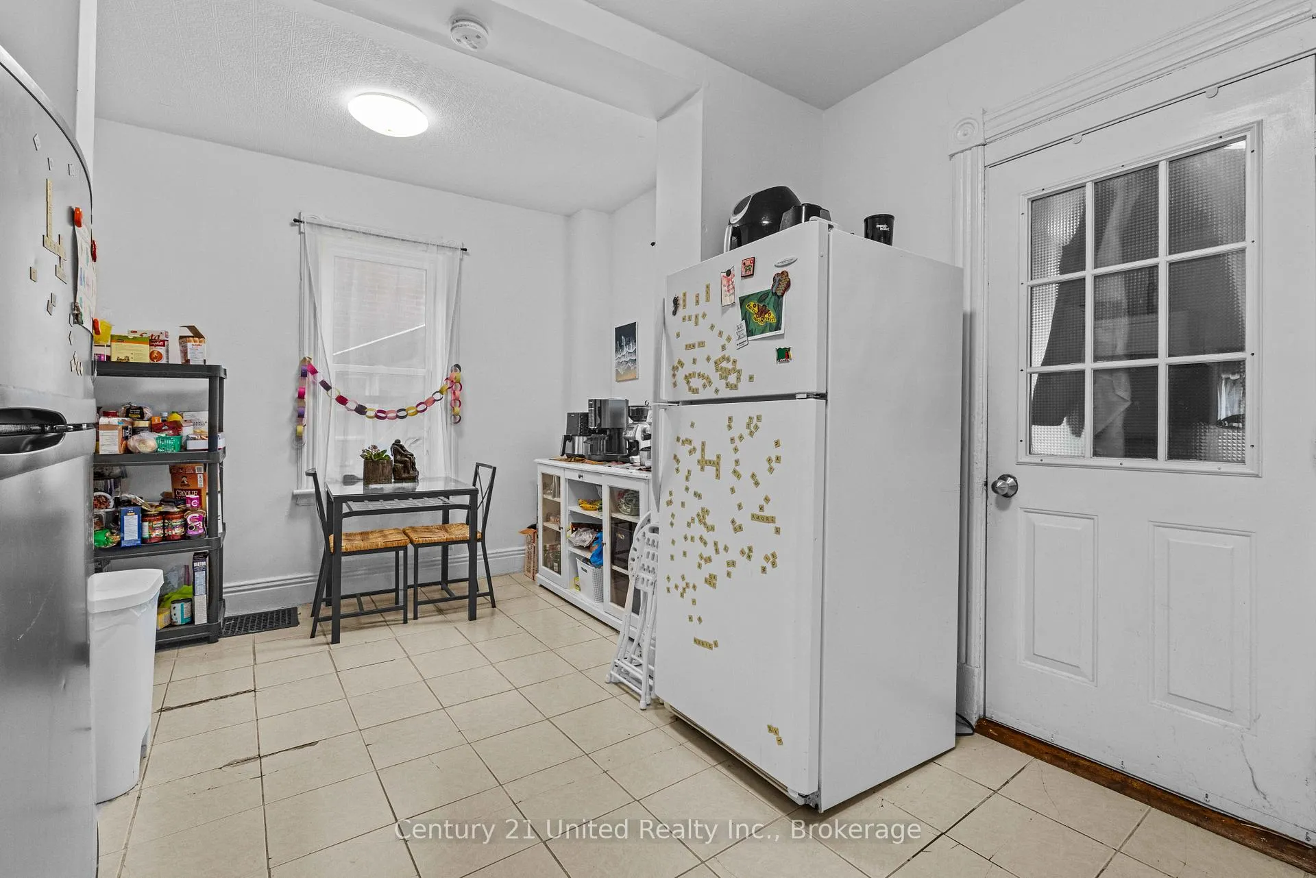 Photo 11 of 575 Bethune Street, Peterborough, Town Ward 3 — HOMEH