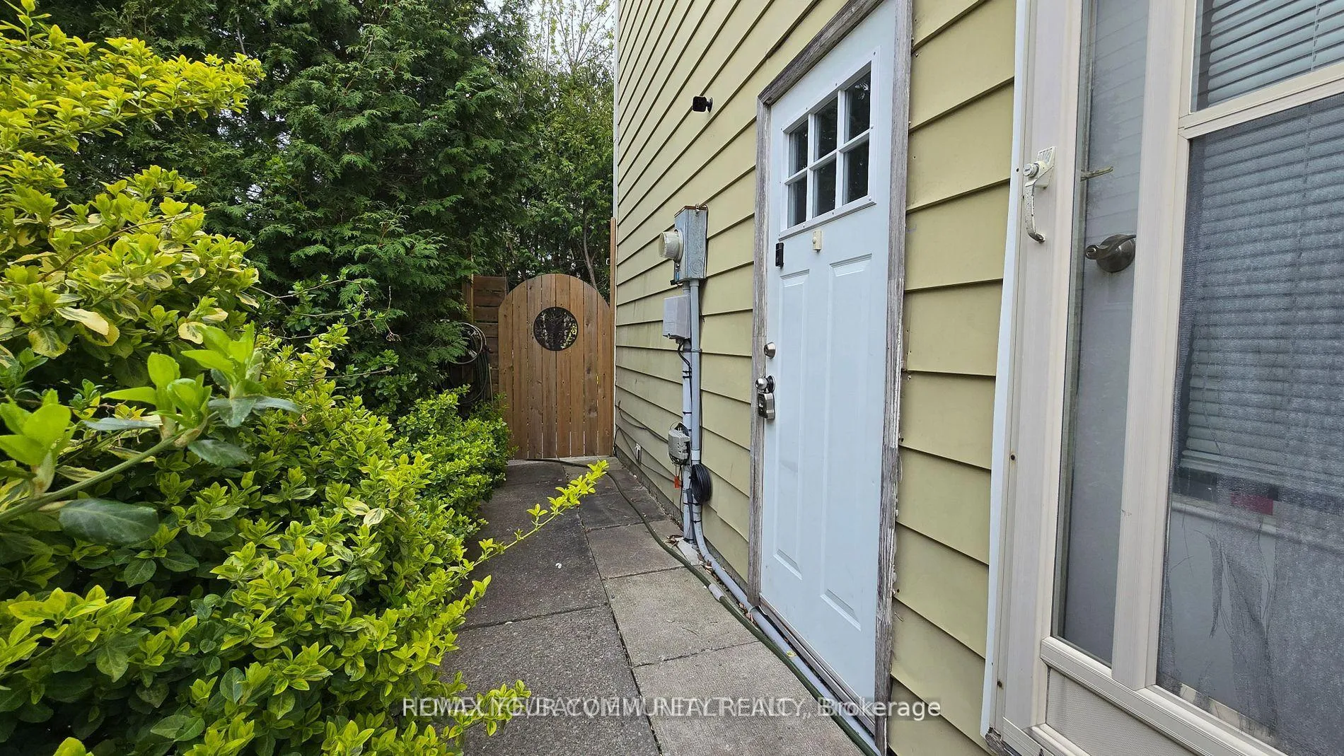 Photo 3 of Unit Bsmnt, 101 Springhead Gardens, Richmond Hill, North Richvale — HOMEH