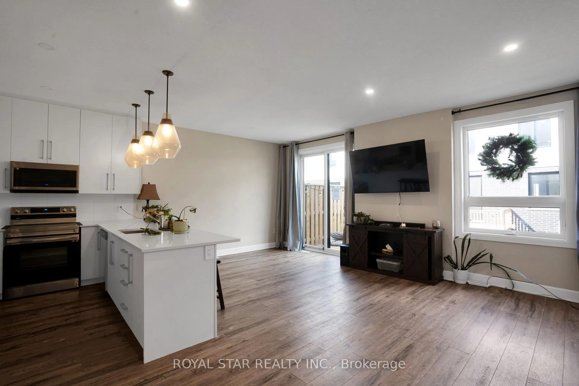 Photo 5 of Unit 108, 175 Doan Drive, Middlesex Centre, Rural Middlesex Centre — HOMEH