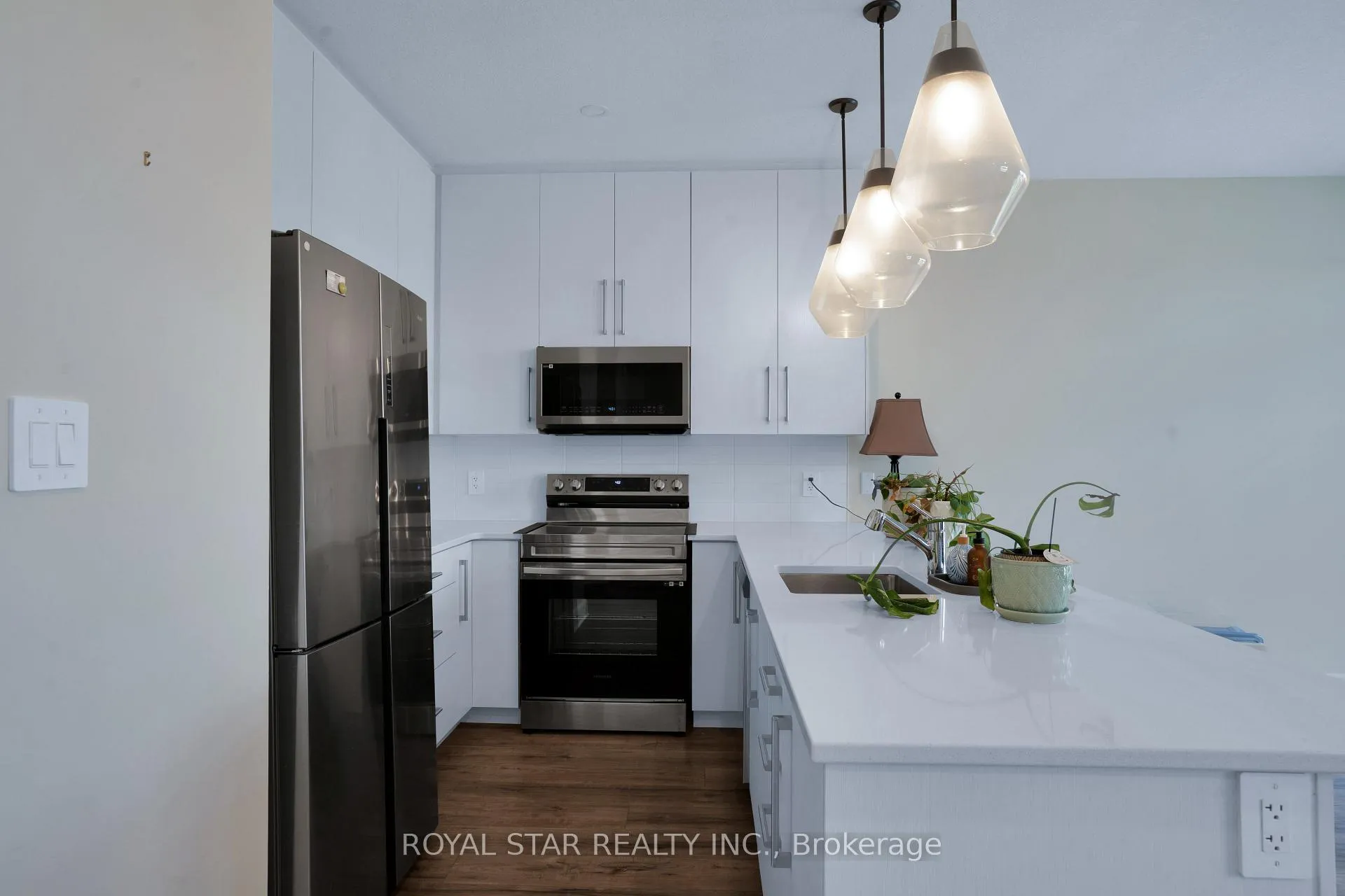 Photo 10 of Unit 108, 175 Doan Drive, Middlesex Centre, Rural Middlesex Centre — HOMEH