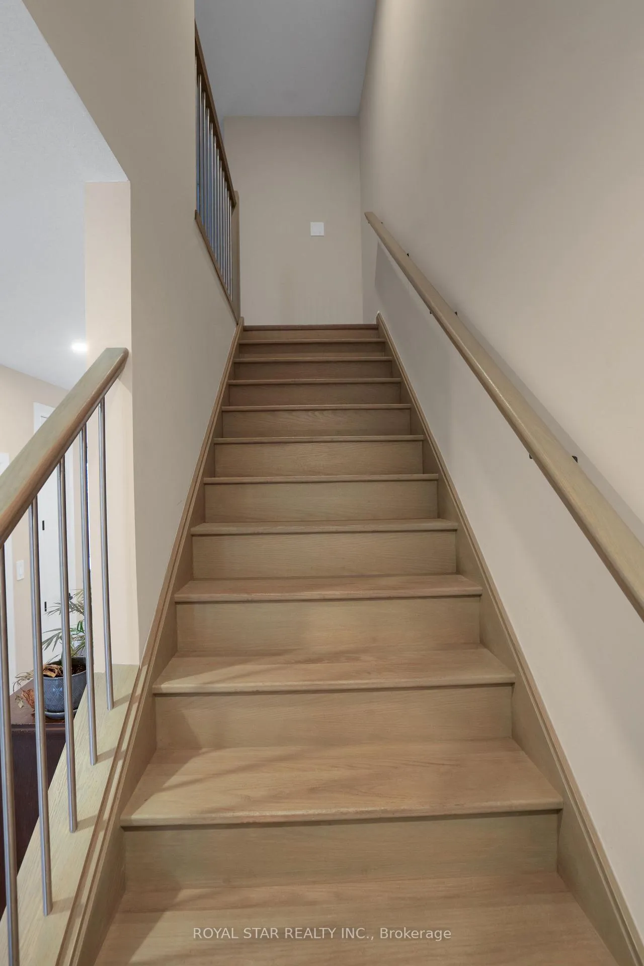 Photo 14 of Unit 108, 175 Doan Drive, Middlesex Centre, Rural Middlesex Centre — HOMEH