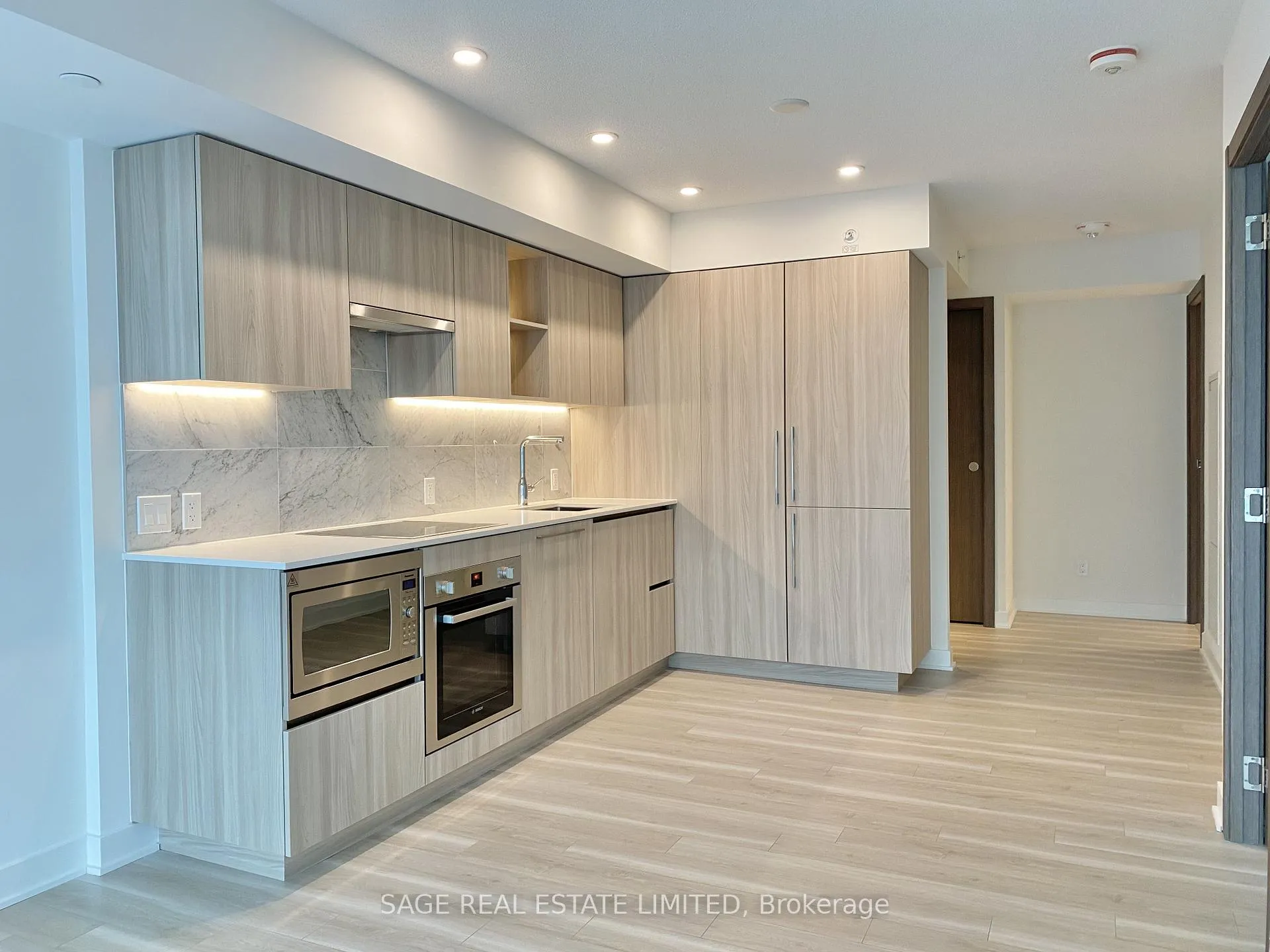 Photo 1 of Unit 801, 17 Bathurst Street, Toronto, Waterfront Communities — HOMEH