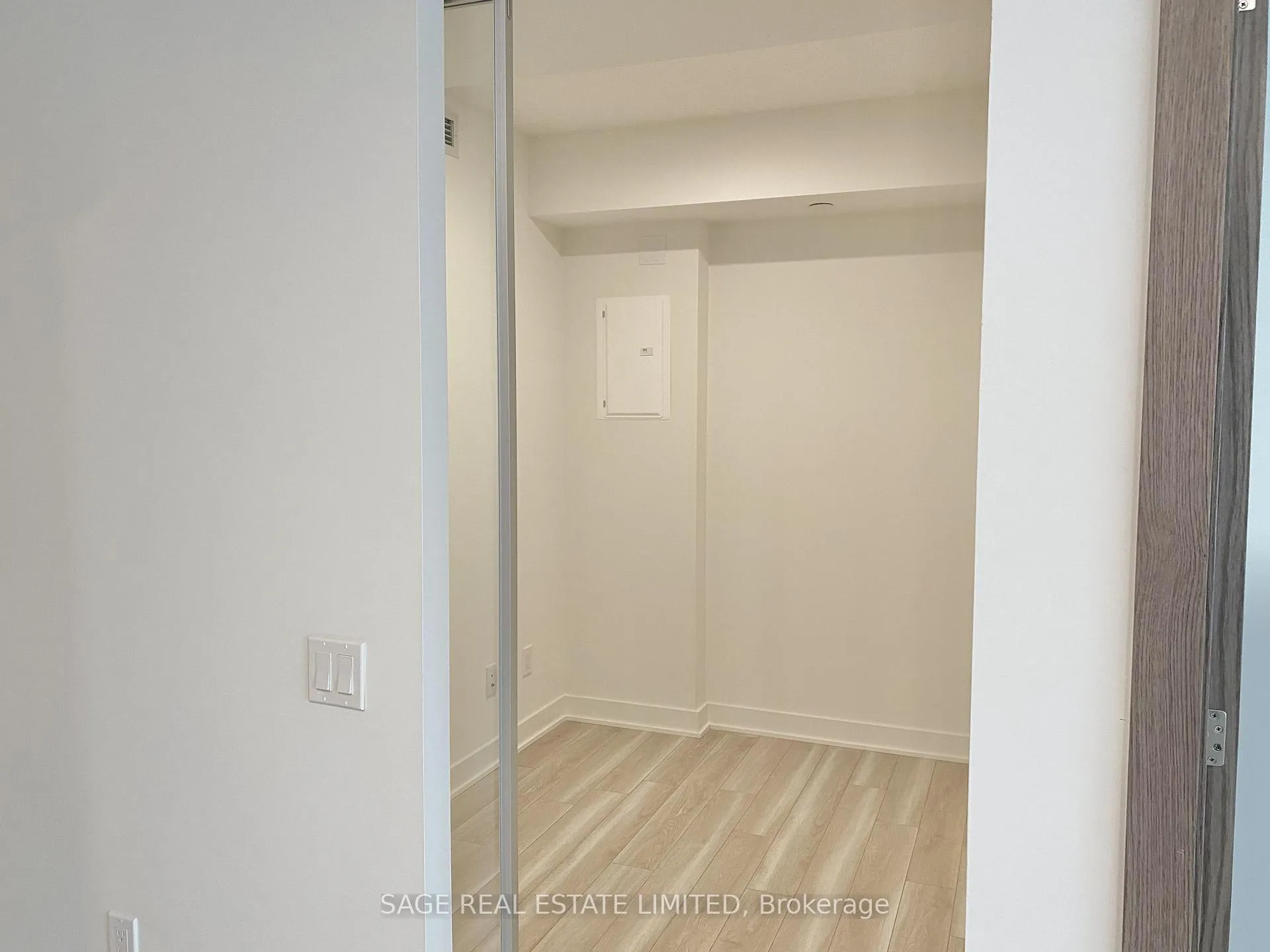 Photo 14 of Unit 801, 17 Bathurst Street, Toronto, Waterfront Communities — HOMEH