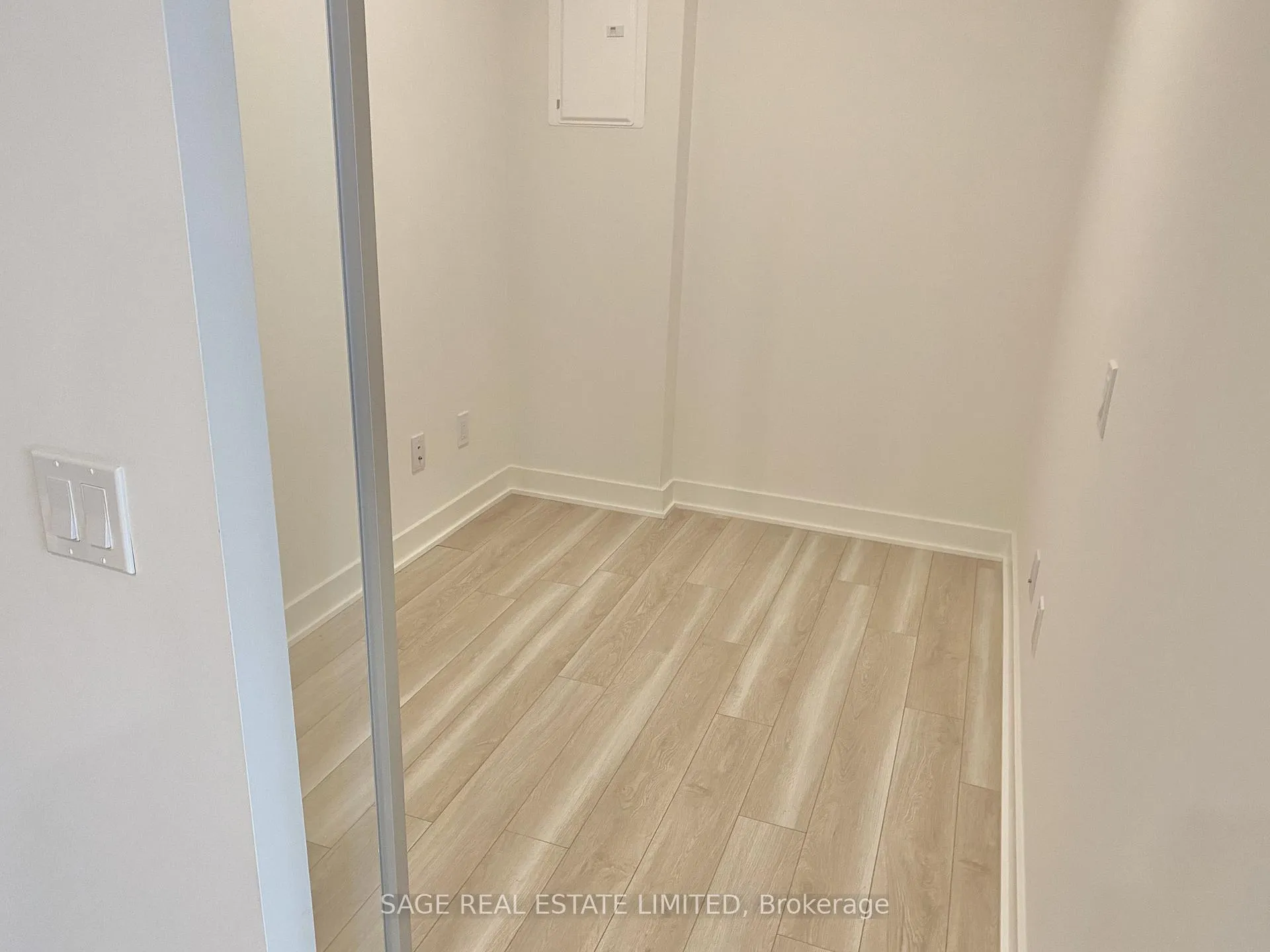 Photo 16 of Unit 801, 17 Bathurst Street, Toronto, Waterfront Communities — HOMEH
