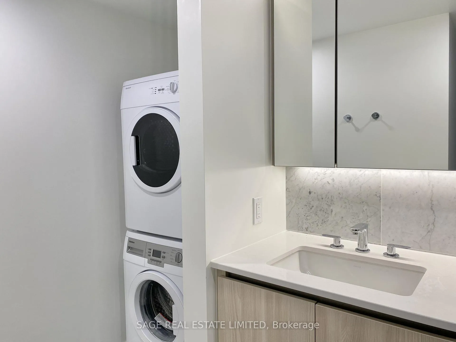 Photo 17 of Unit 801, 17 Bathurst Street, Toronto, Waterfront Communities — HOMEH