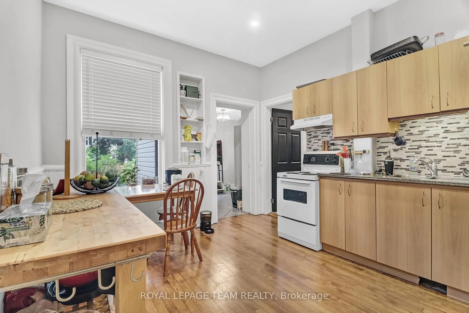 Photo 13 of 44 Mcleod Street, Ottawa, Ottawa Centre/Golden Triangle — HOMEH