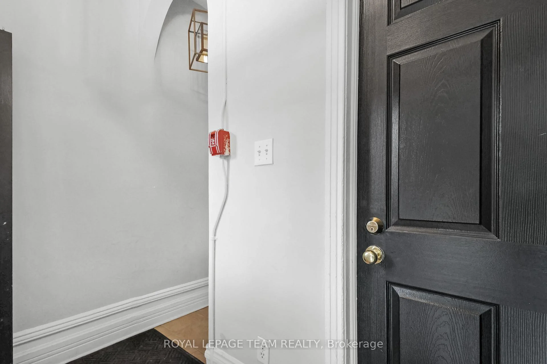 Photo 5 of 44 Mcleod Street, Ottawa, Ottawa Centre/Golden Triangle — HOMEH