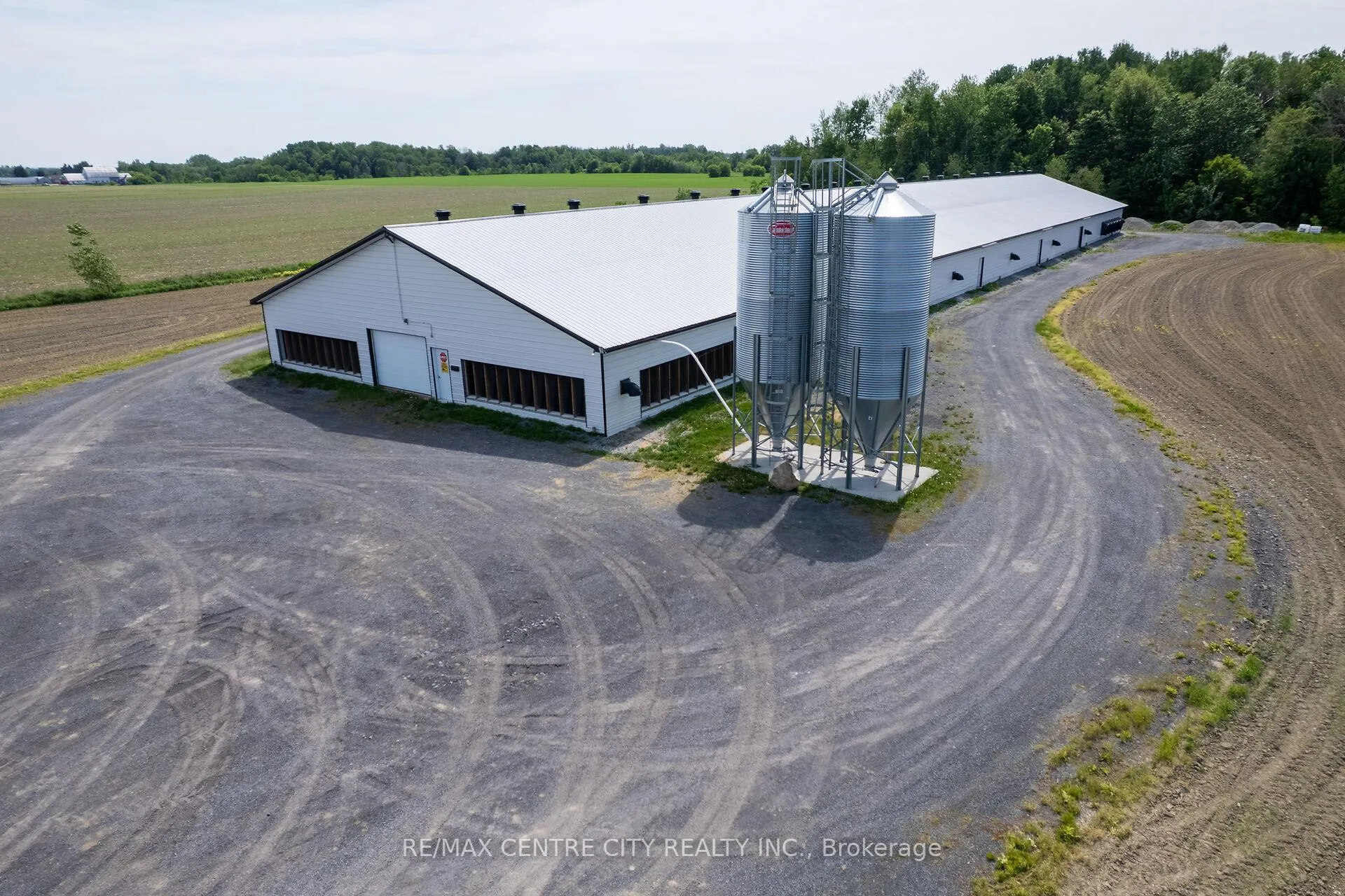 Photo 8 of 4390 Dicaire Road, The Nation, The Nation Municipality — HOMEH