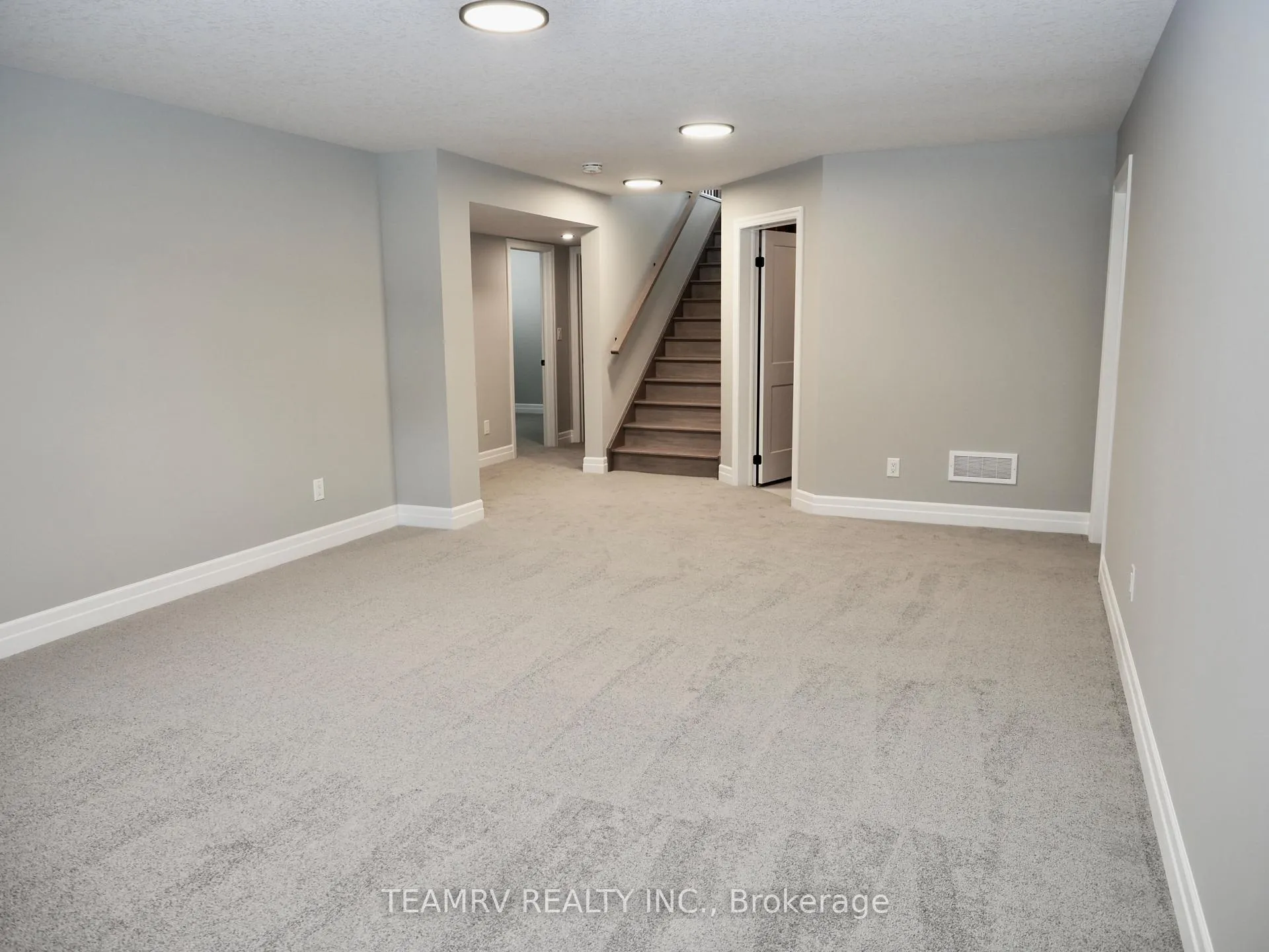 Photo 22 of 17 Darrow Drive, Tillsonburg — HOMEH