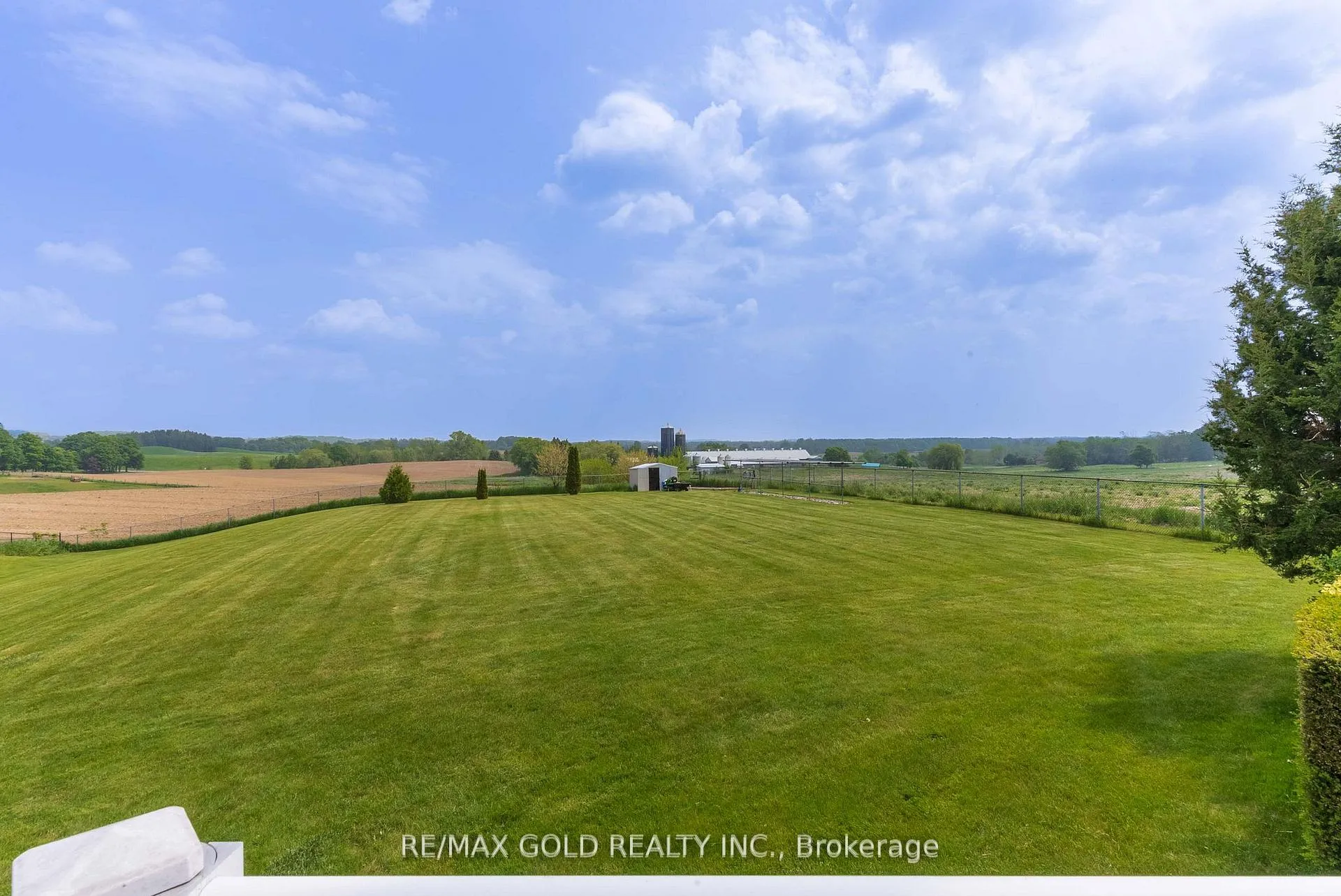 Photo 49 of 45 Humber Trail, Caledon, Palgrave — HOMEH