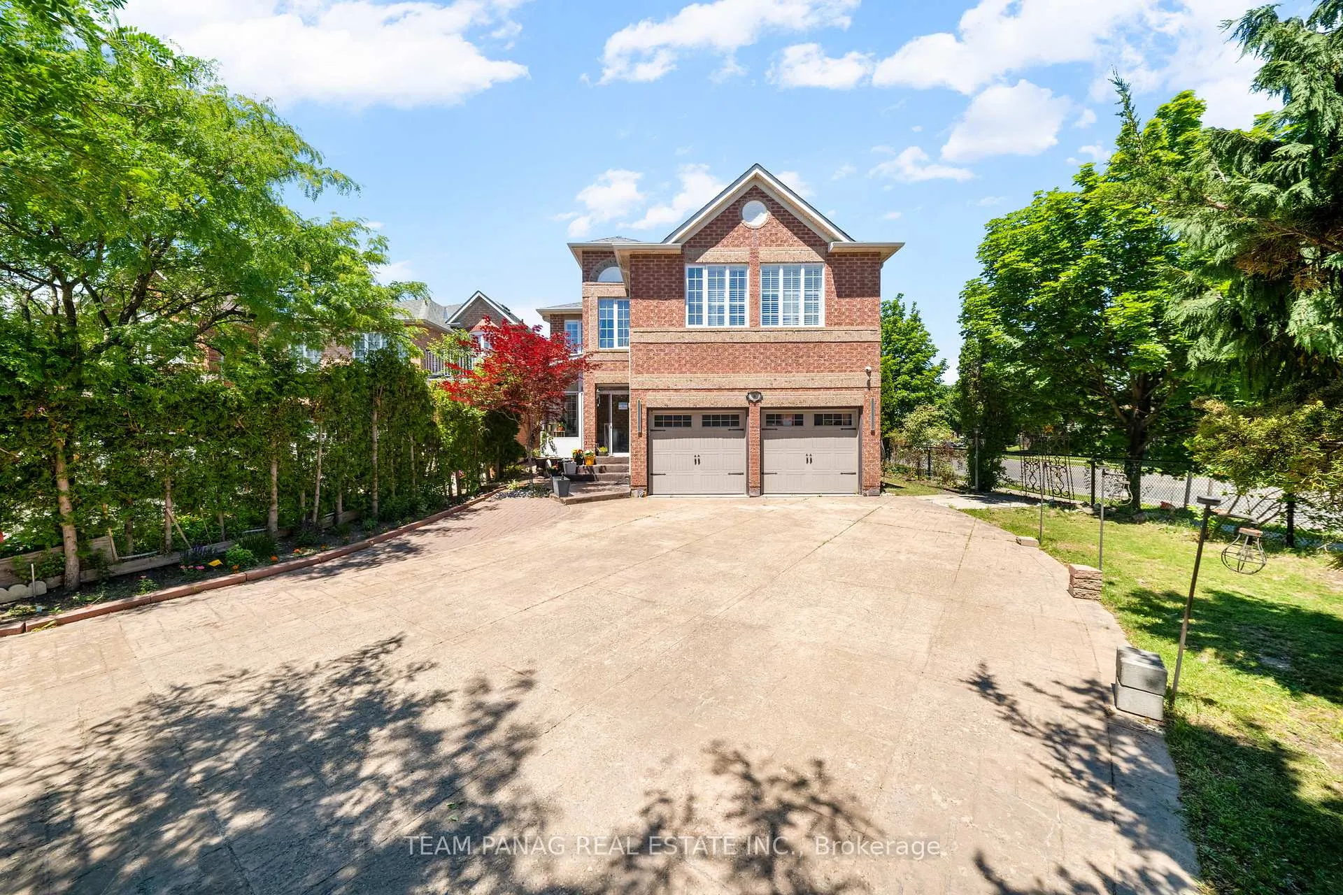 Photo 1 of 8 Shallimar Court, Brampton, Brampton West — HOMEH
