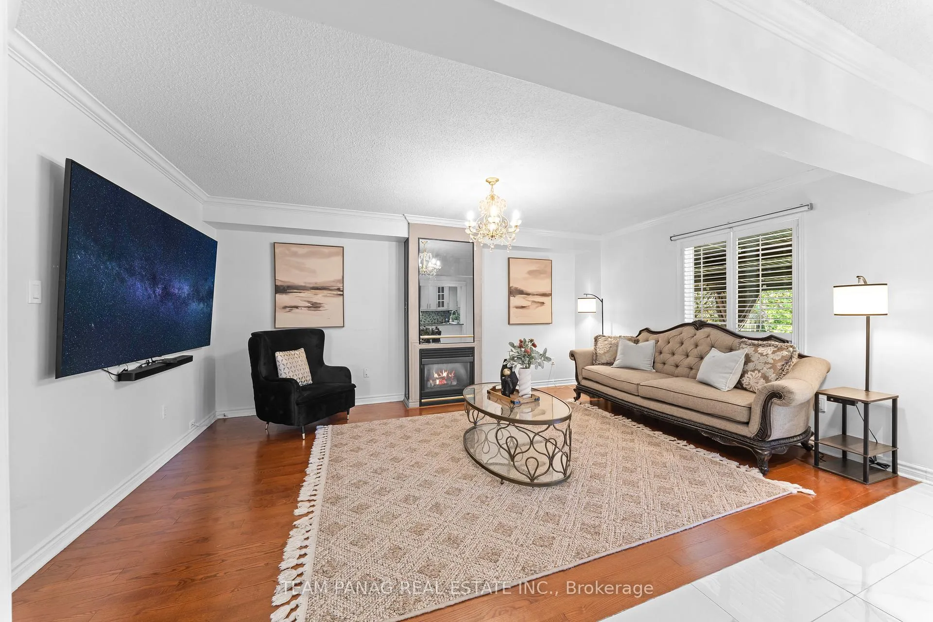 Photo 14 of 8 Shallimar Court, Brampton, Brampton West — HOMEH