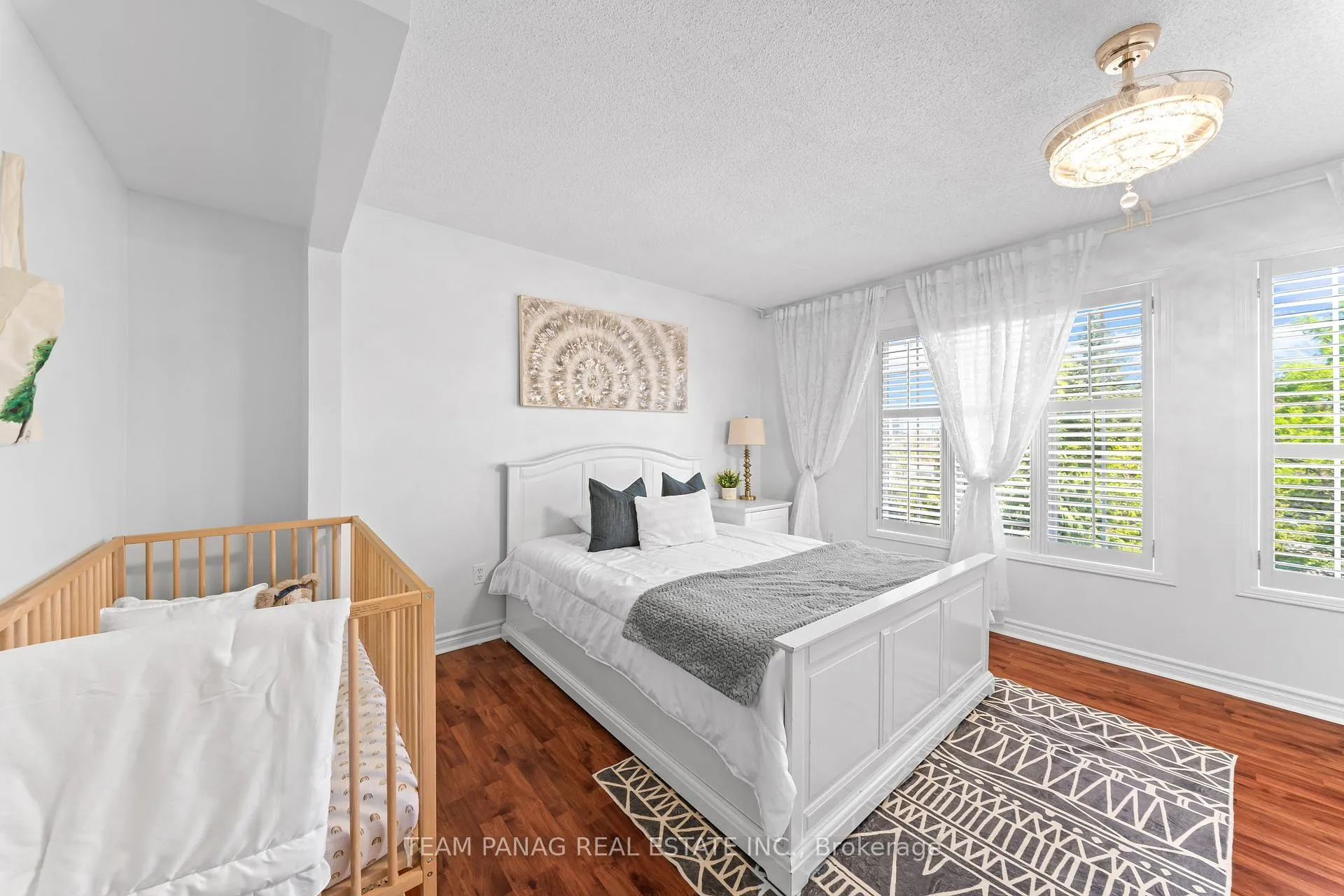 Photo 28 of 8 Shallimar Court, Brampton, Brampton West — HOMEH