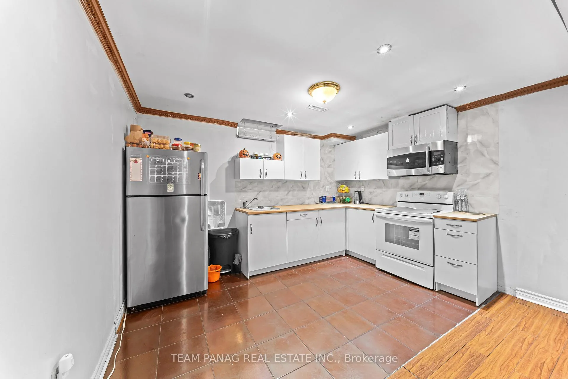 Photo 35 of 8 Shallimar Court, Brampton, Brampton West — HOMEH