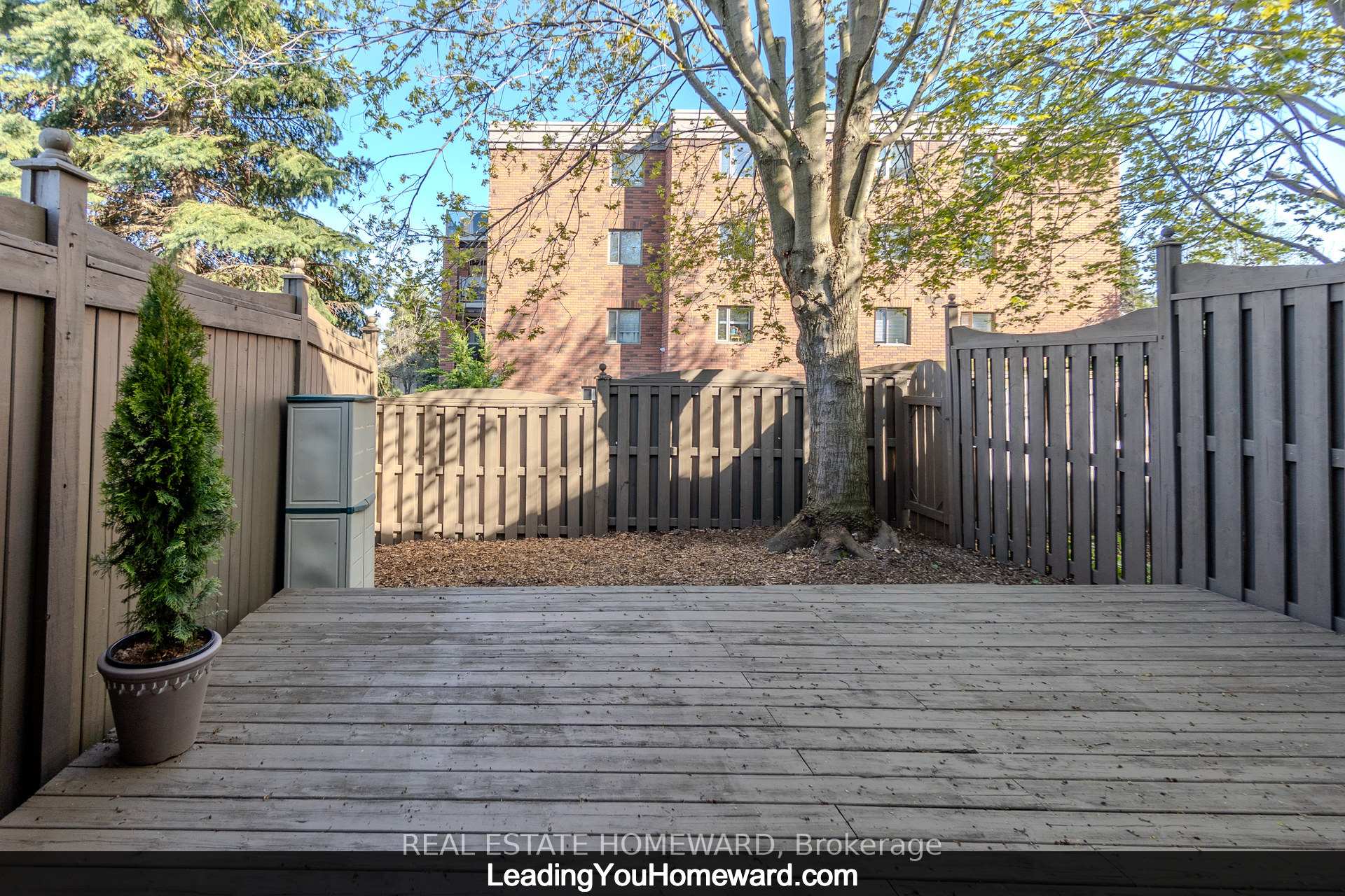 Photo 7 of Unit 19, 488 Yonge Street, Barrie, Painswick North — HOMEH