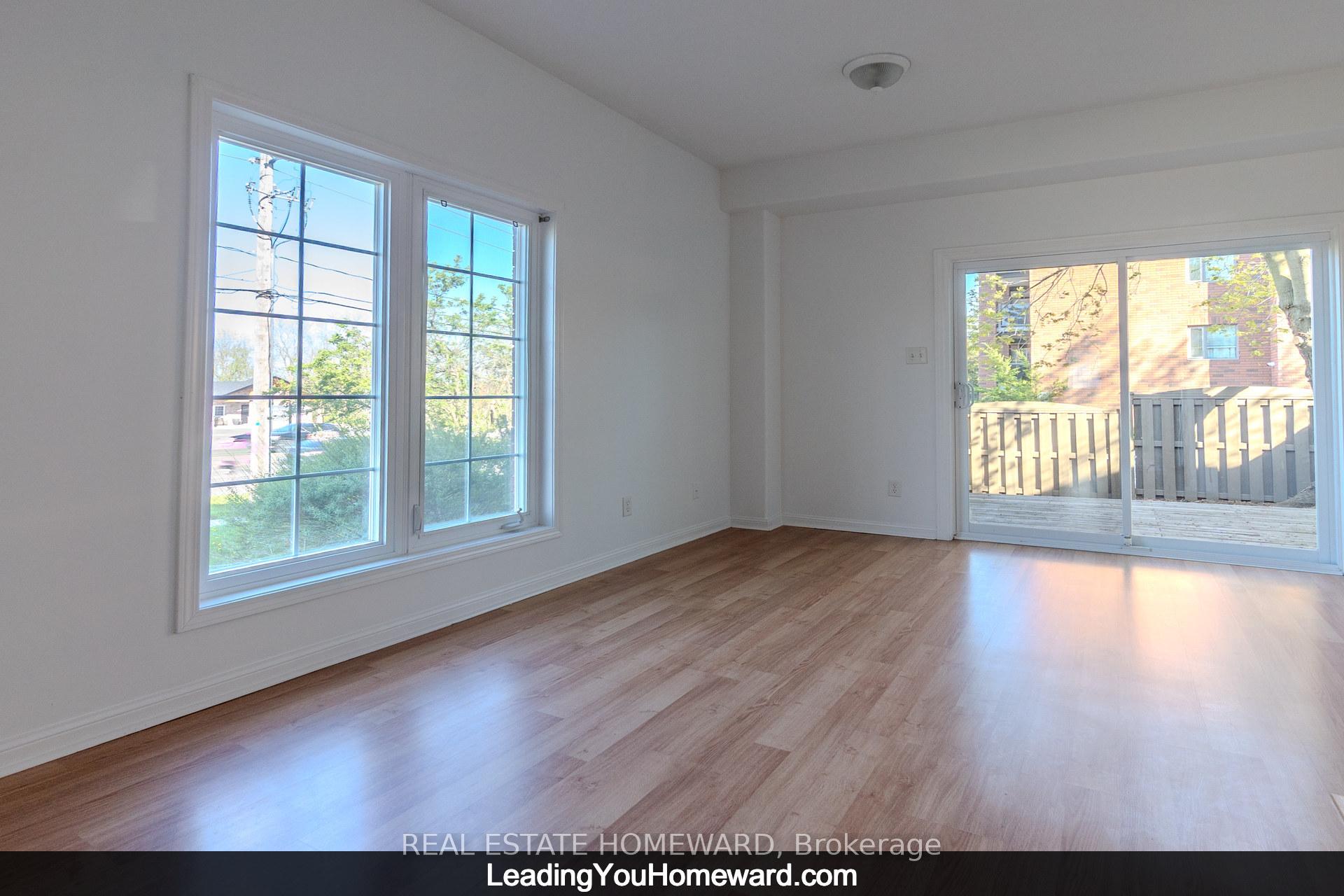 Photo 10 of Unit 19, 488 Yonge Street, Barrie, Painswick North — HOMEH