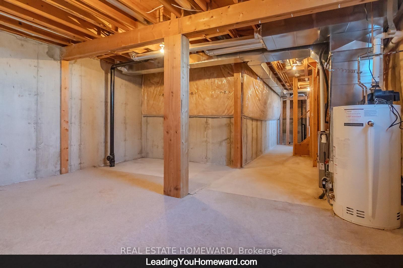 Photo 25 of Unit 19, 488 Yonge Street, Barrie, Painswick North — HOMEH