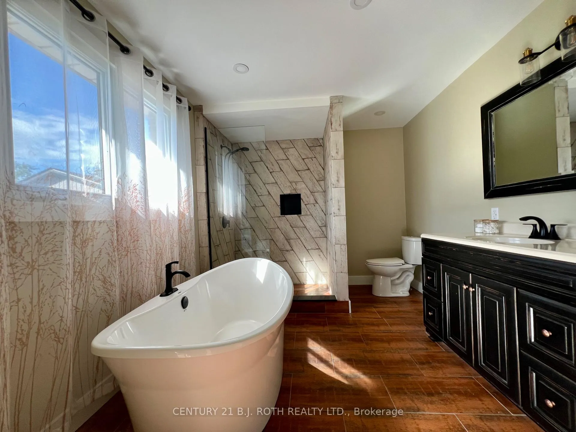 Photo 31 of 2266 Foxmead Road, Oro-Medonte, Rural Oro-Medonte — HOMEH