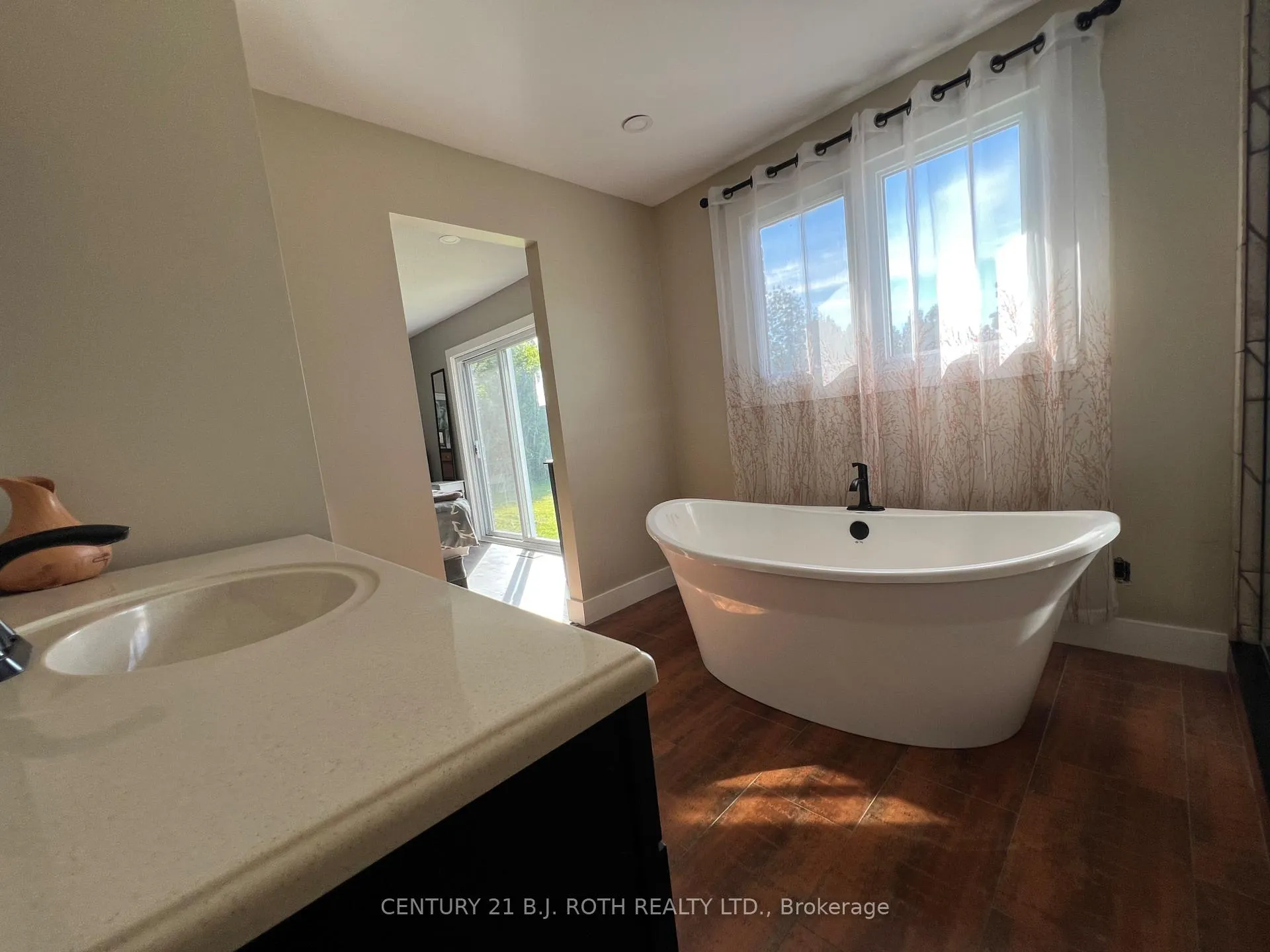 Photo 32 of 2266 Foxmead Road, Oro-Medonte, Rural Oro-Medonte — HOMEH