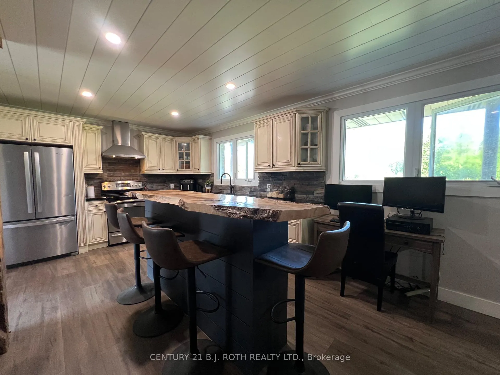 Photo 37 of 2266 Foxmead Road, Oro-Medonte, Rural Oro-Medonte — HOMEH