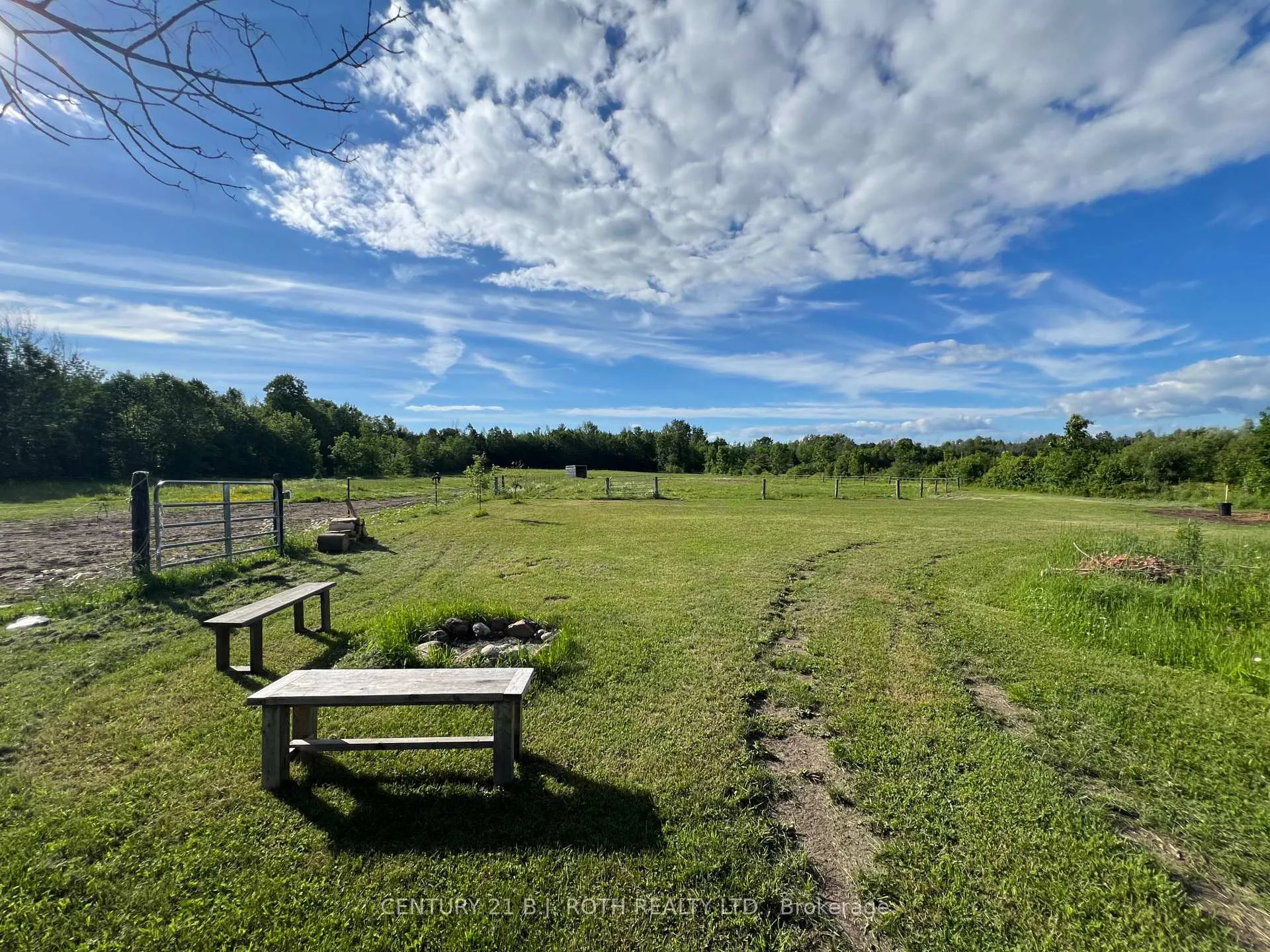 Photo 40 of 2266 Foxmead Road, Oro-Medonte, Rural Oro-Medonte — HOMEH