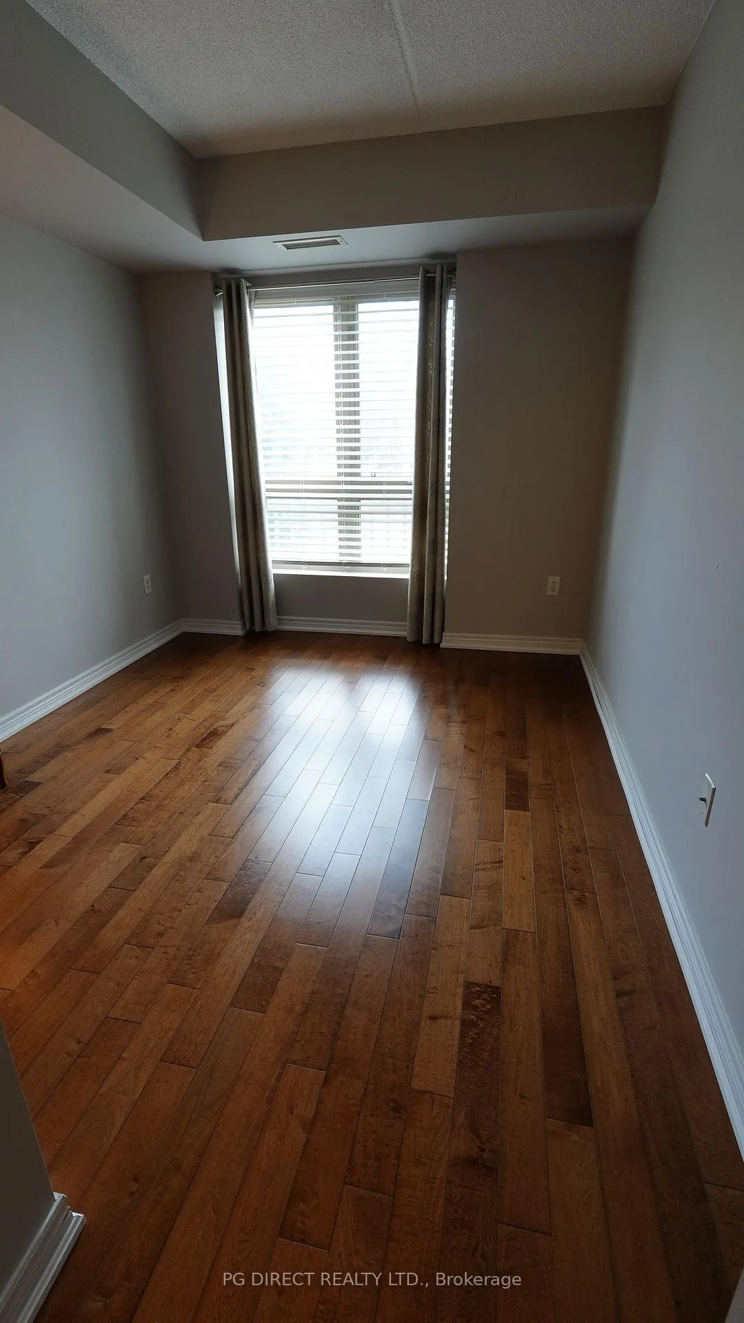 Photo 13 of Unit 105, 56 Kerman Avenue, Grimsby, Grimsby West — HOMEH