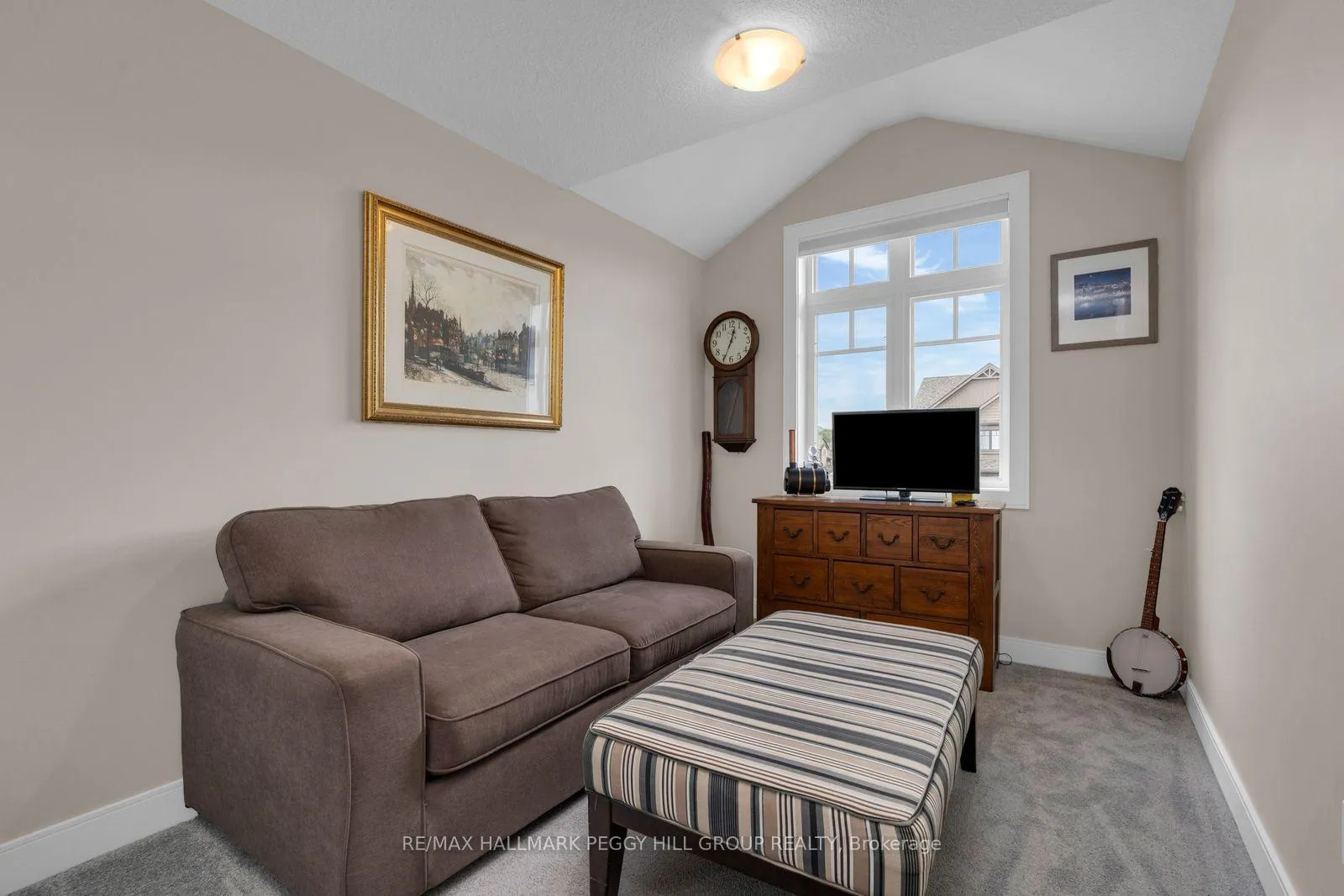 Photo 10 of 2 Foley Crescent, Collingwood — HOMEH