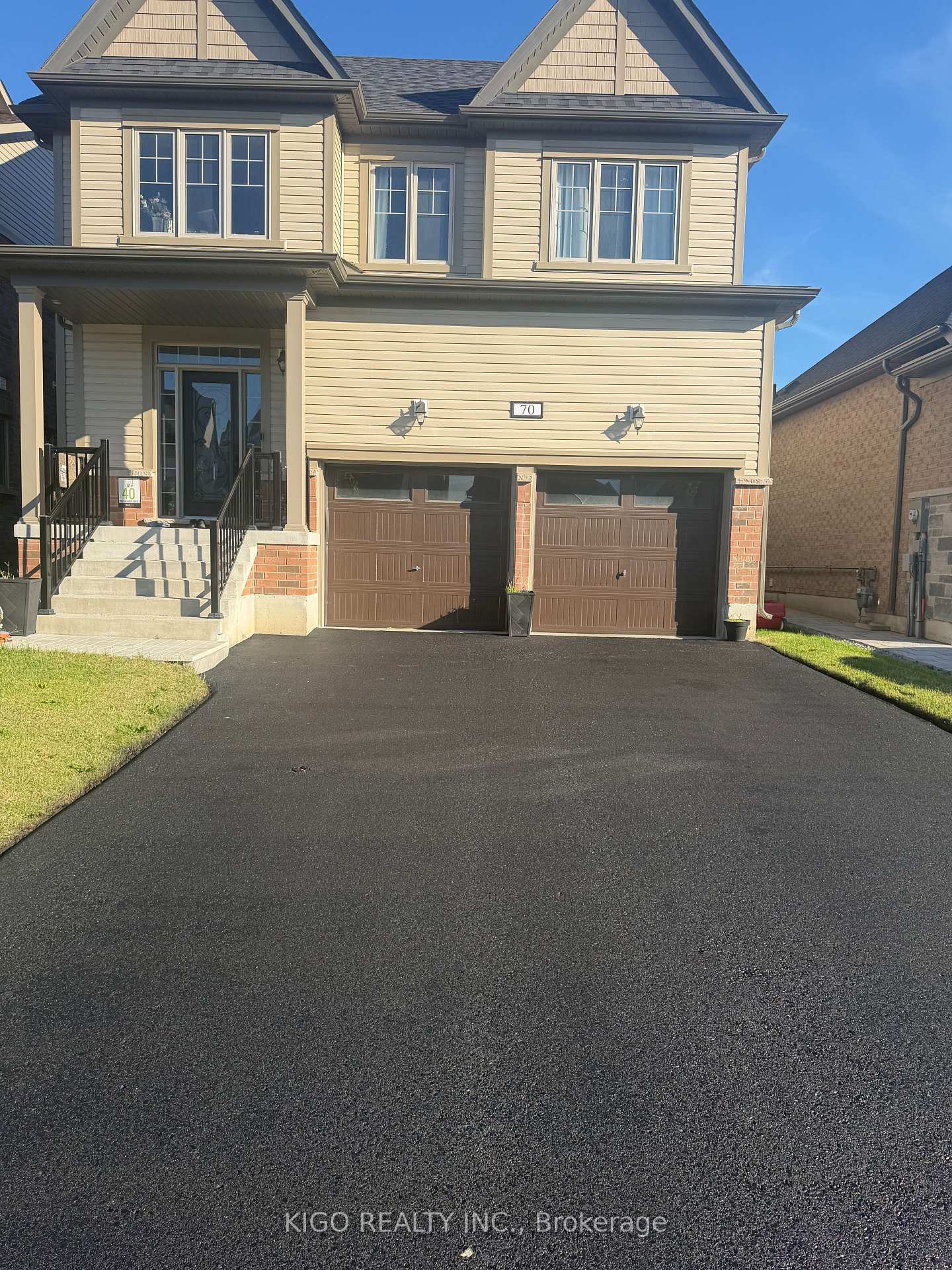 Photo 2 of 70 Elmhurst Street, Scugog, Port Perry — HOMEH
