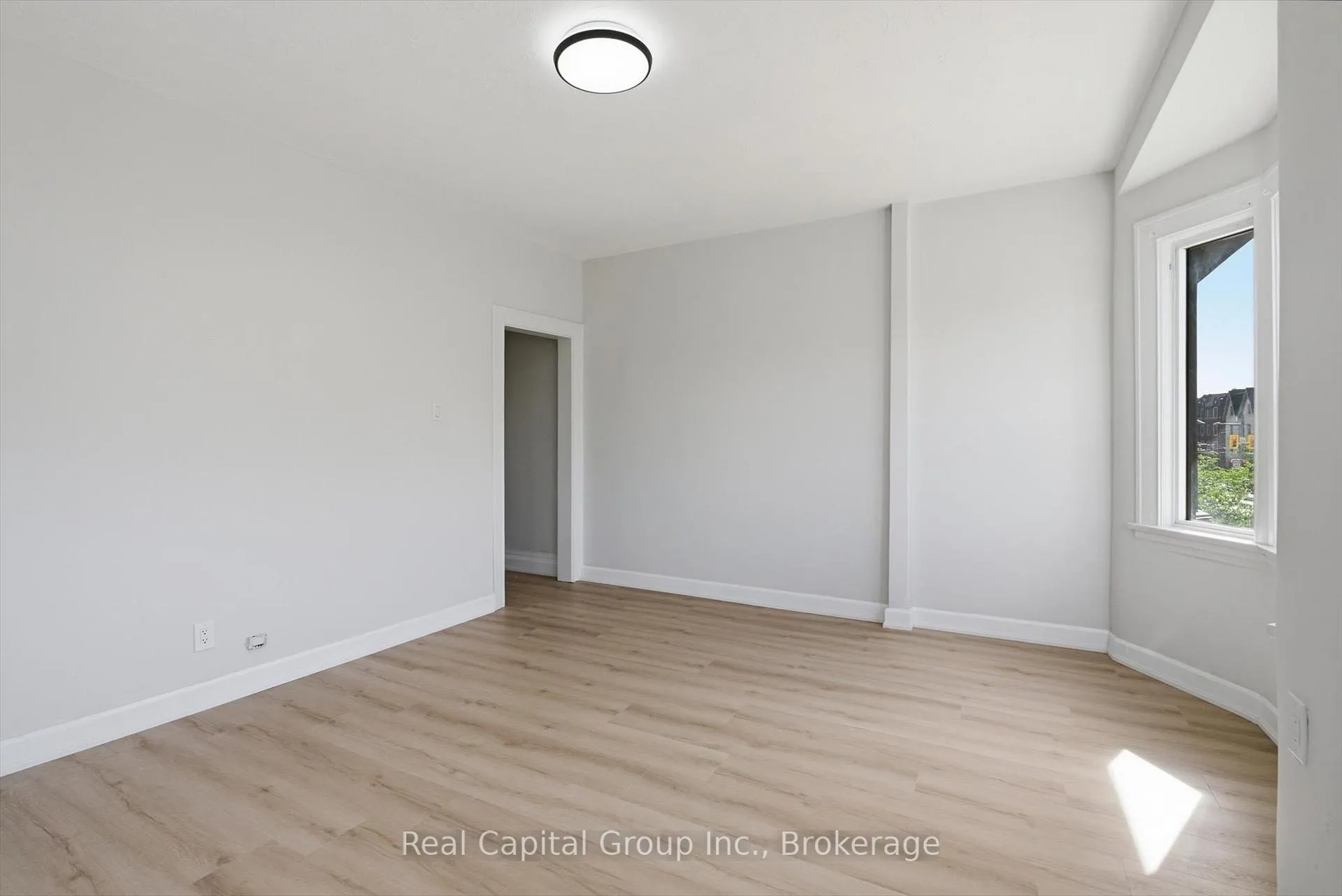Photo 8 of Unit 3, 966 St Clair Avenue W, Toronto, Oakwood Village — HOMEH