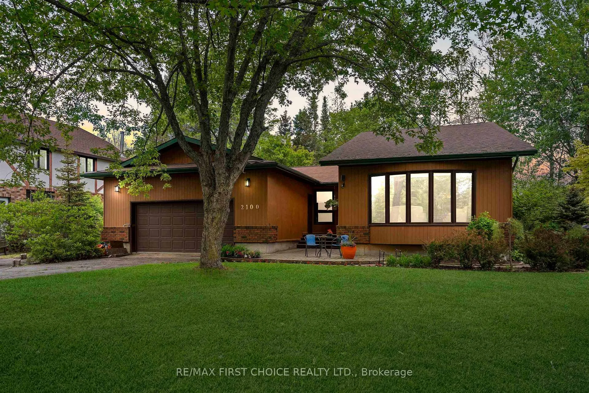 Photo 1 of 2100 Whitegates Drive, Thunder Bay, Rosslyn Road — HOMEH